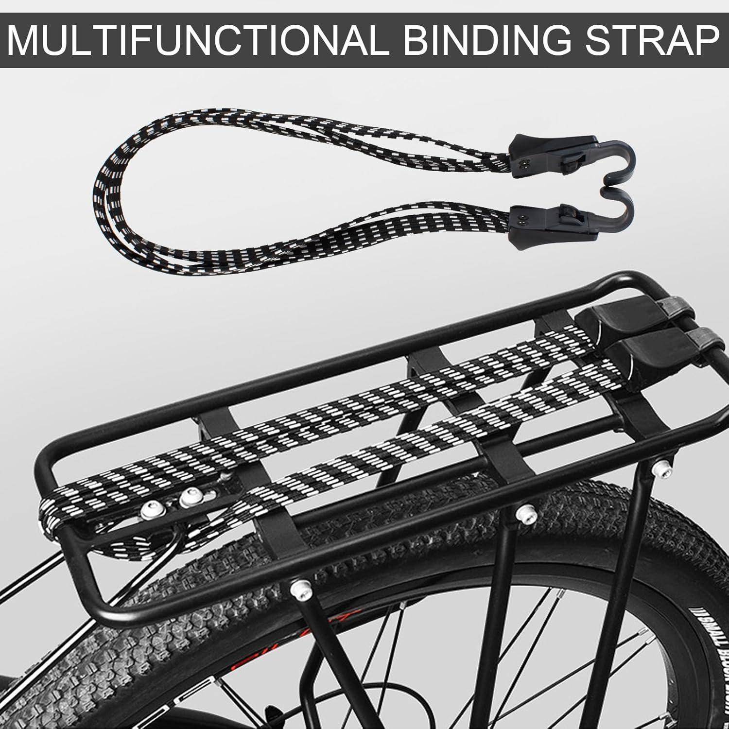 Multifunktionale Bindeschnur zur Sicherung einer Last auf einem Fahrrad-Heckgepäckträger, dargestellt mit schwarz-weißen Spanngurten und Haken.