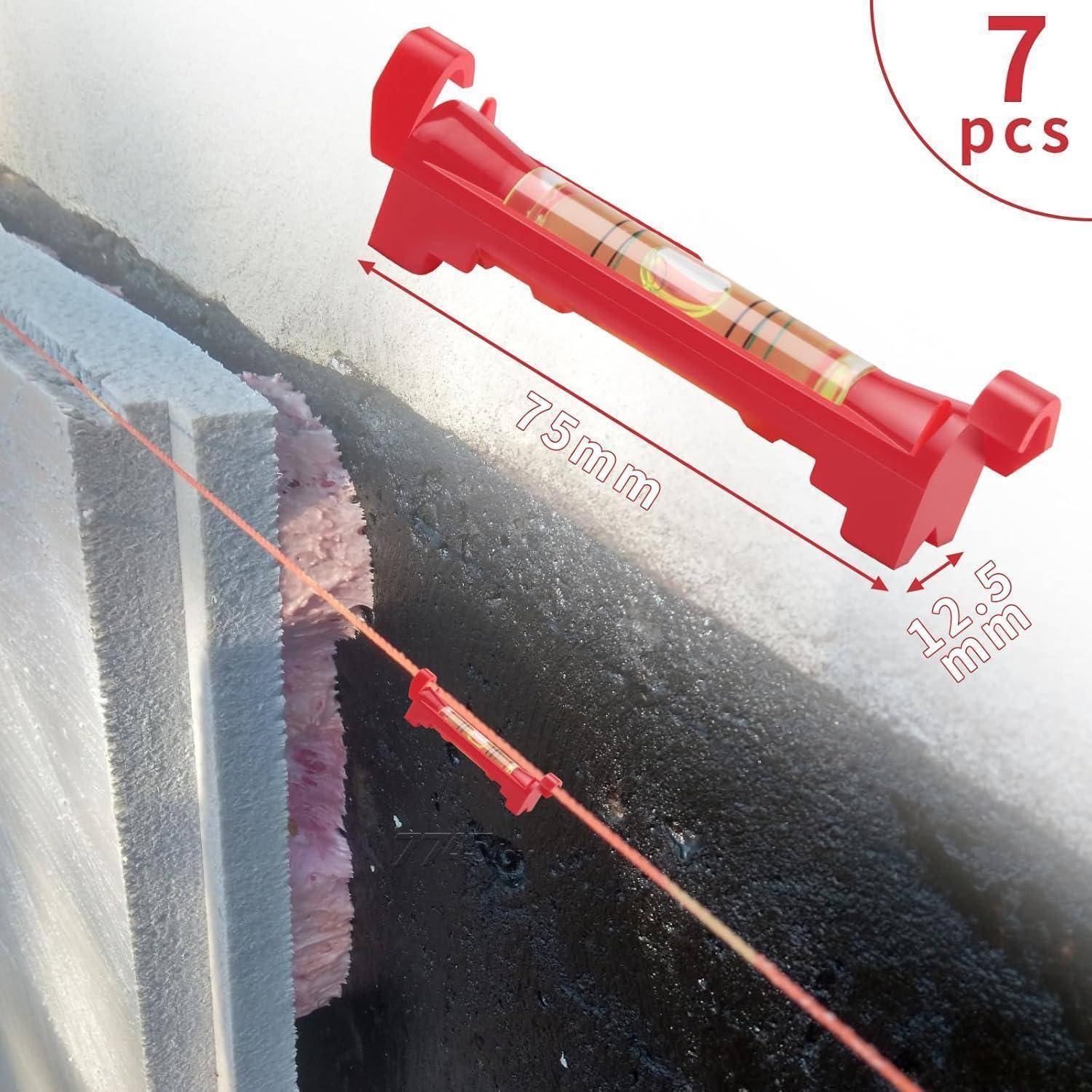 Rotes Kabellehren-Werkzeug mit Libelle, gekennzeichnet 75 mm lang und 12,5 mm hoch, dargestellt auf einem Kabel an einer Wand; '7er'-Set.