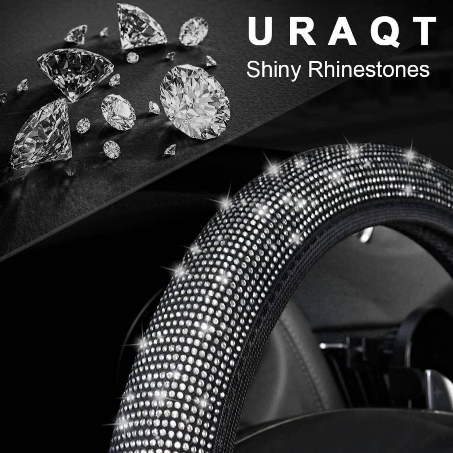 URaqt „Glitzernde Strass" Anzeige, die eine Autolenkradabdeckung mit funkelnden Strass-Steinen zeigt, mit losen Juwelen, die oben abgebildet sind.