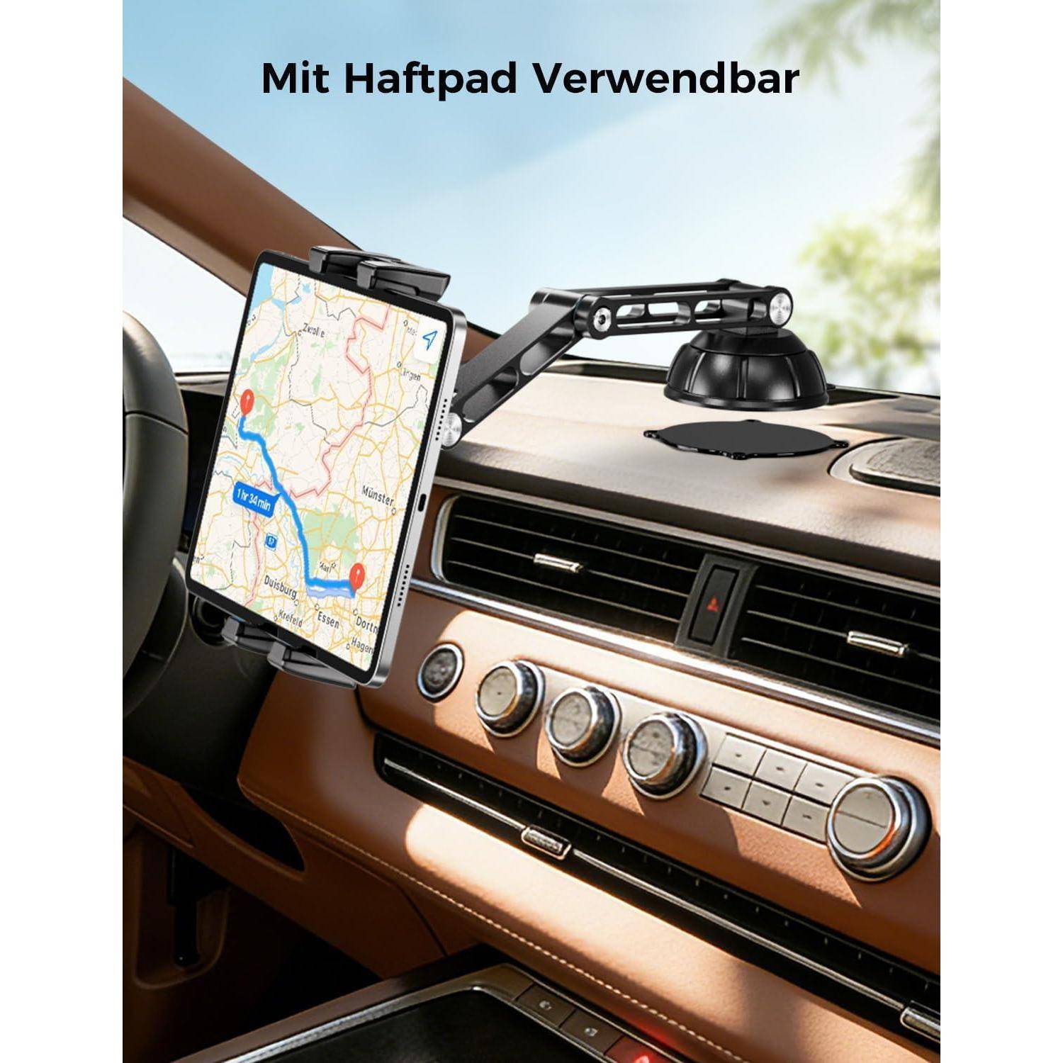 Auto-Armaturenbrett mit einem durch Saugnapf befestigtem Tablet, auf dem eine Karte angezeigt wird, und dem Text „Mit Haftpad Verwendbar" darüber, demonstriert eine flexible Gerätehalterung.