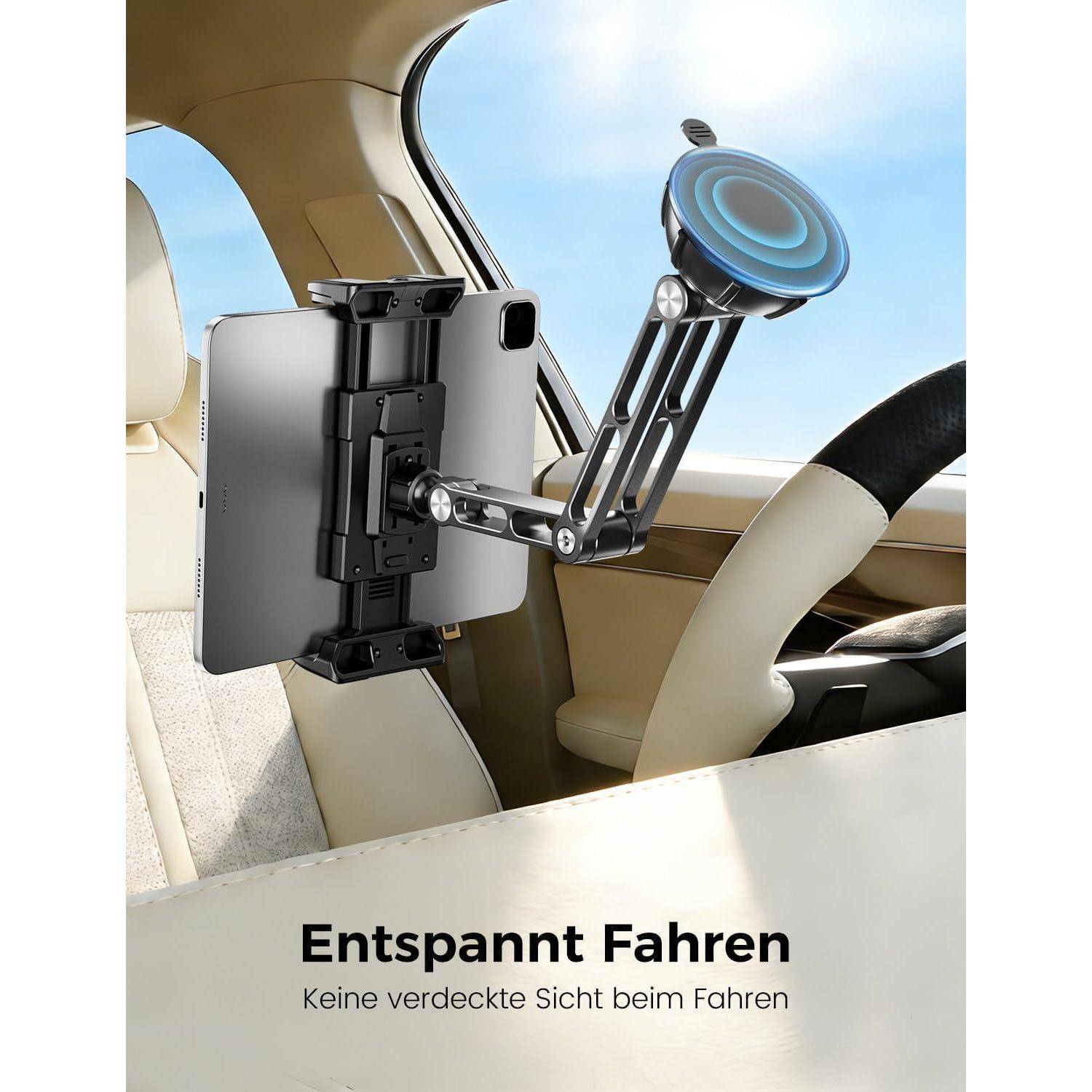 Tablet auf einer Autositzlehne montiert mit verstellbarem Arm und Saugnapfhalter; Text lautet „Entspannt Fahren" und „Keine verdeckte Sicht beim Fahren"".