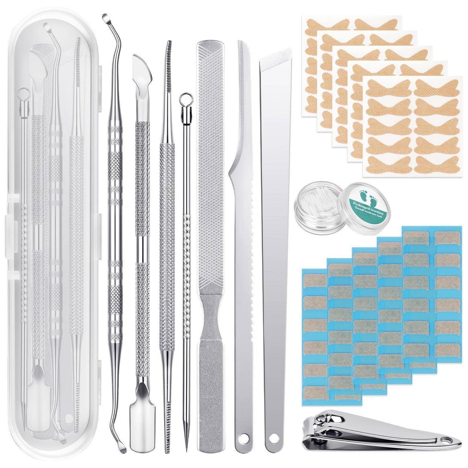 Maniküre- und Pediküre-Pflegeset mit Metallnagelbürsten, Nagelfeilen, Zehentrenner, Haftfußpolstern und Nagelschneidern in einem transparenten Etui.