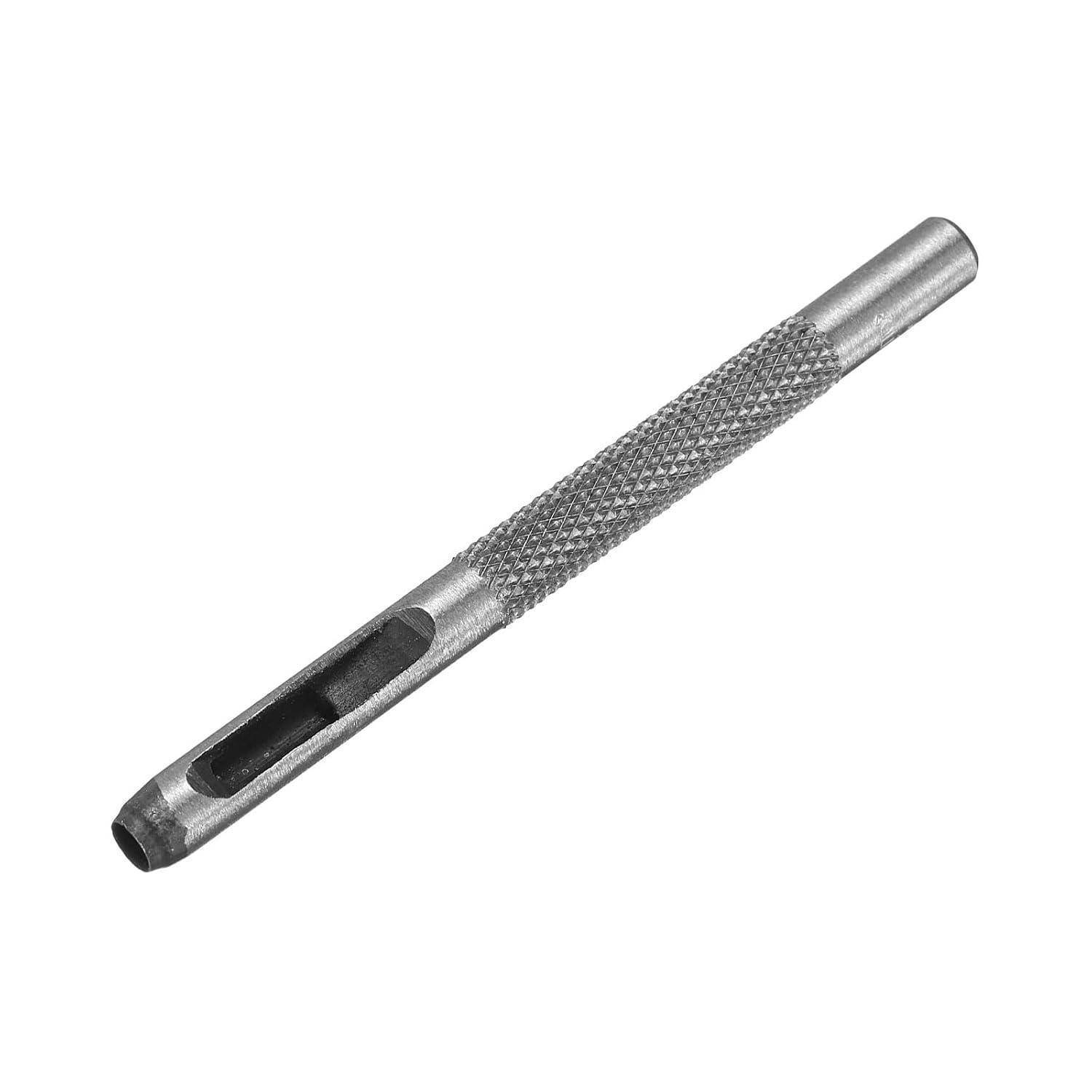 Metallhandwerkzeug mit gerilltem Griff und hohler Spitze, isoliert auf weißem Hintergrund dargestellt.