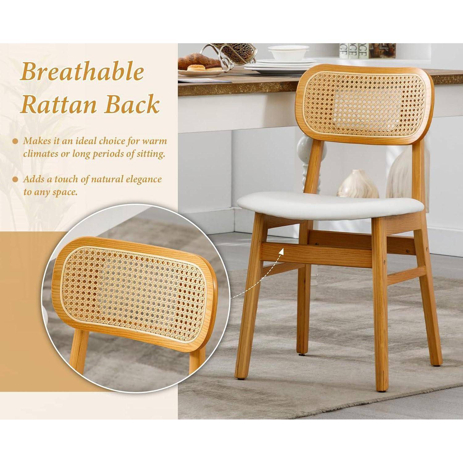 Holzstuhl zum Essplatz mit weißem Sitz und atmungsaktiver Rattan-Rückenlehne, gezeigt in einer Küche; Ausschnitt hebt die gewebten Rückendetails hervor.