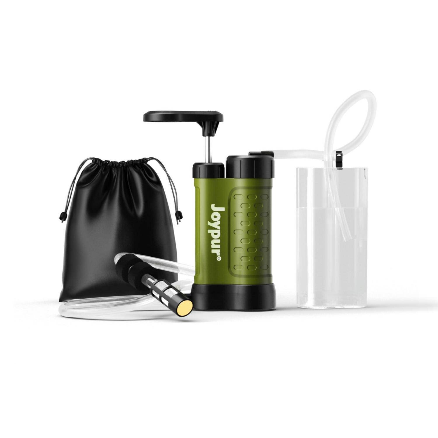 Tragbares Handluftpumpen-Set in Schwarz und Grün mit Tragetasche, Schlauch und durchsichtigen Kunststoffadaptern auf weißem Hintergrund.