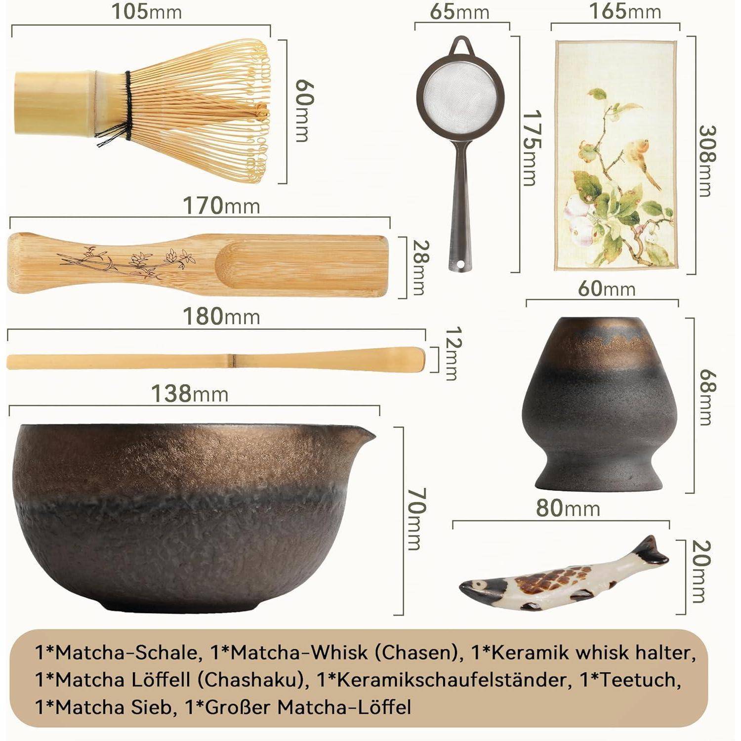 Abmessungsdiagramm eines Matcha-Tee-Sets mit einer Bürste, einem Bürstenhalter, einem Löffel, einem Löffelständer, einem Sieb, einer Teeschale und einer Teedose mit gekennzeichneten Maßen.