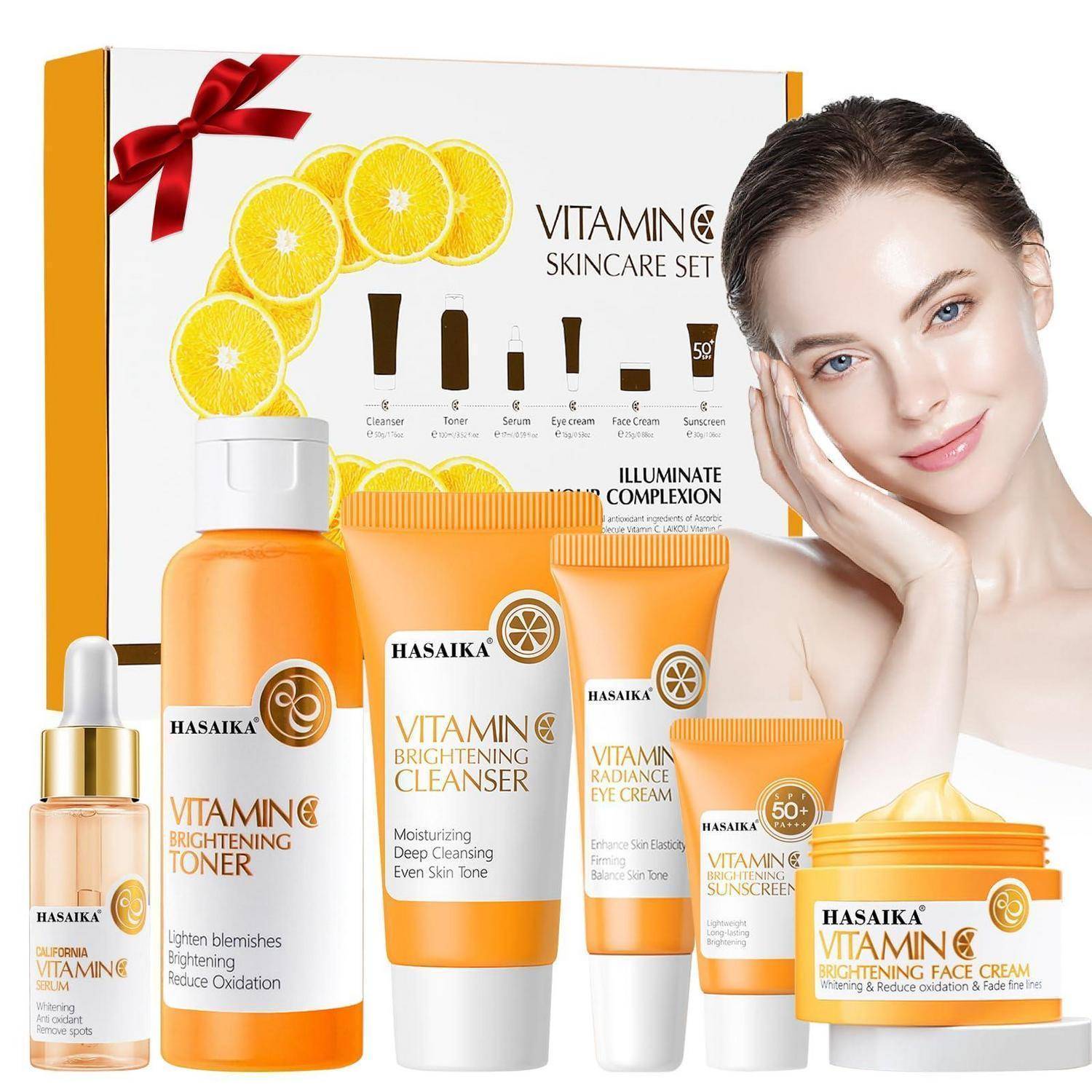 Hasaika Vitamin Hautpflegeset mit mehreren orange-weiß gestreiften Produkten, Zitrusverpackung und Gesicht eines Models, das Aufhellung und Sonnenschutz bewirbt.