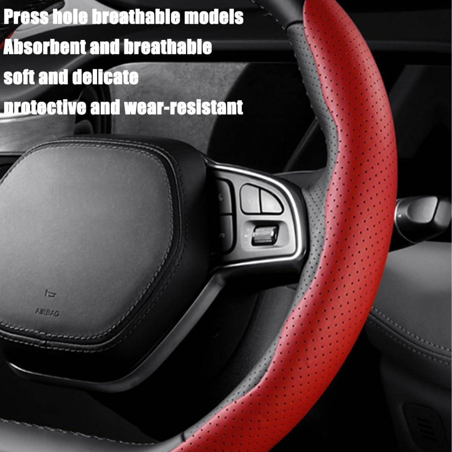Nahaufnahme einer roten perforierten Lenkradabdeckung auf einem Autolenkrad mit schwarzem Interieur; der Text bewirbt atmungsaktives, weiches, verschleißfestes Material.