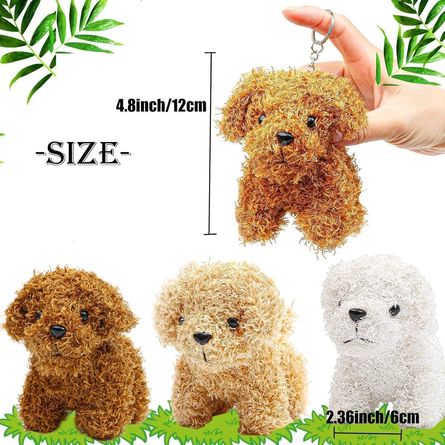 Größentabelle für Produkte mit einem flauschigen bärenförmigen Schlüsselanhänger-Spielzeug; gekennzeichnet mit 4,8 Zoll/12 cm Höhe und 2,36 Zoll/6 cm Breite, mit drei Farboptionen.