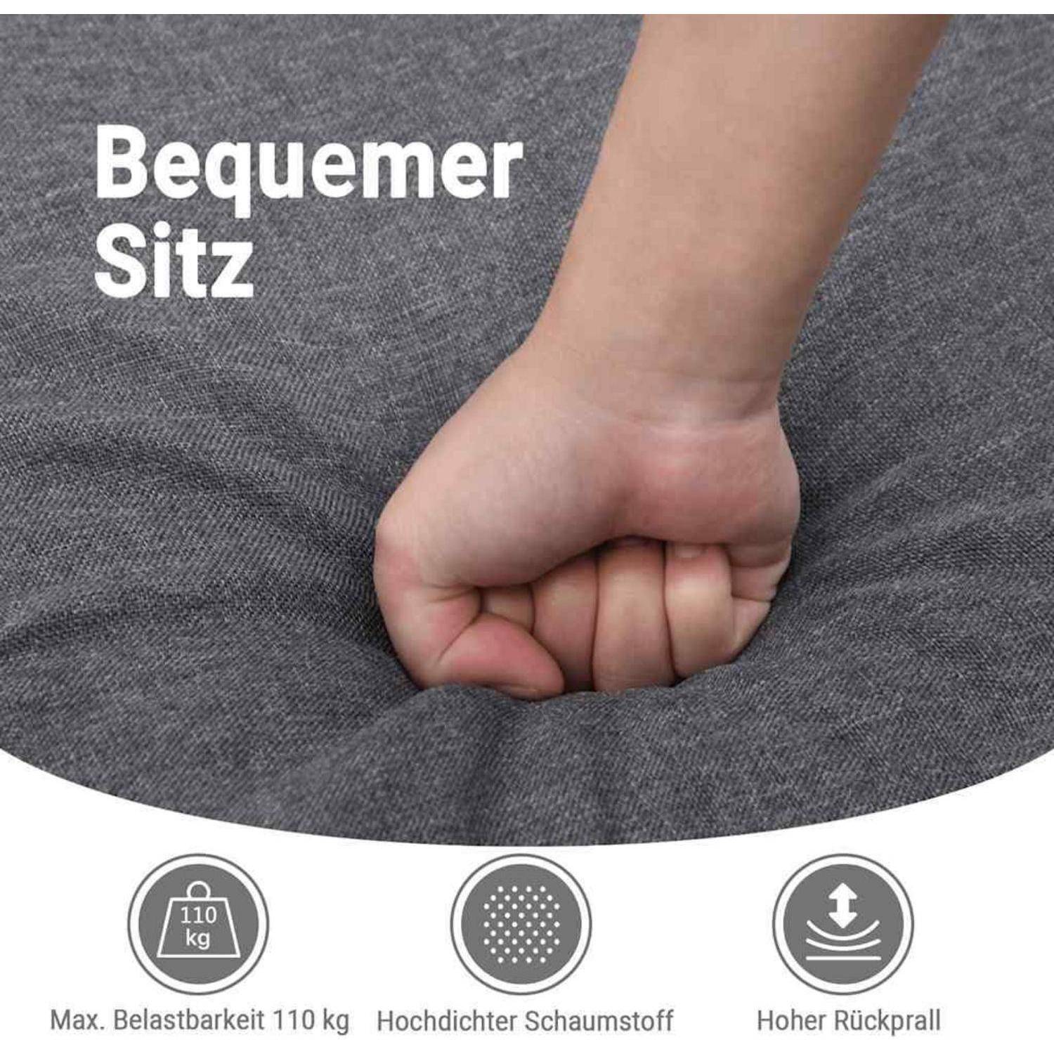 Nahaufnahme einer Hand, die in einen grauen gepolsterten Sitz drückt, um Komfort zu demonstrieren, mit deutschem Text „Bequemer Sitz
