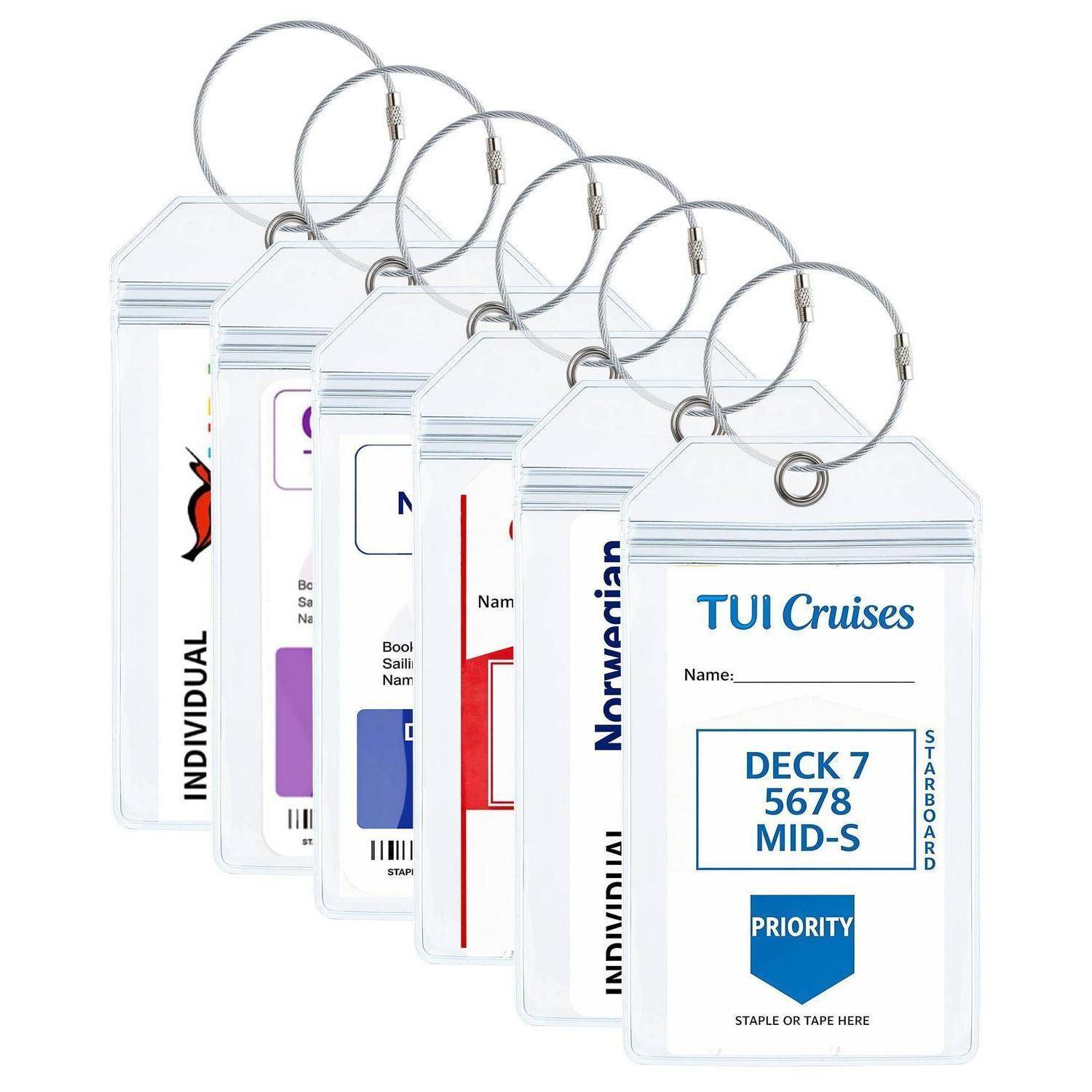 Stapel von durchsichtigen Kunststoff-Kofferanhängern für Kreuzfahrtschiffe auf Metallringen, mit Beispielanhängern einschließlich 'TUI Cruises', 'DECK 7 5678 MID-S' und 'PRIORITY'.