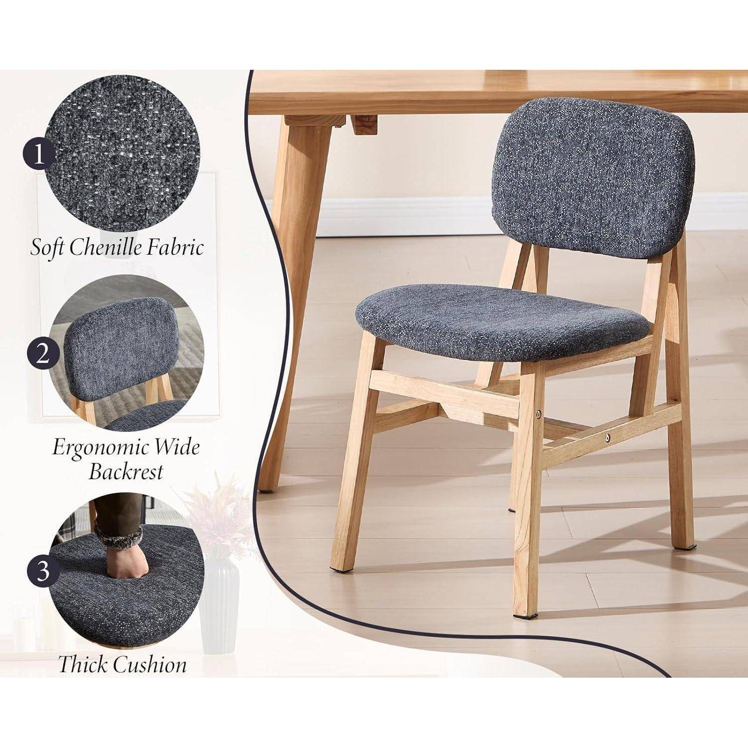 Grauer gepolsterter Holzstuhl neben einem Tisch mit Beschriftungen, die den weichen Chenille-Stoff, die ergonomische breite Rückenlehne und das dicke Kissen hervorheben.
