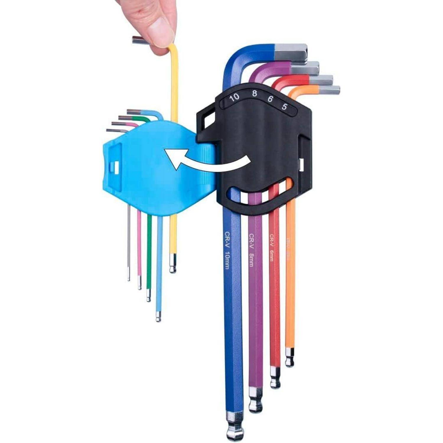 Hand, die einen blauen Inbusschlüssel-Organizer verwendet, um einen gelben Inbusschlüssel aus einem Set von farbcodierten Allen-Schlüsseln auszuwählen und auszuklappen.