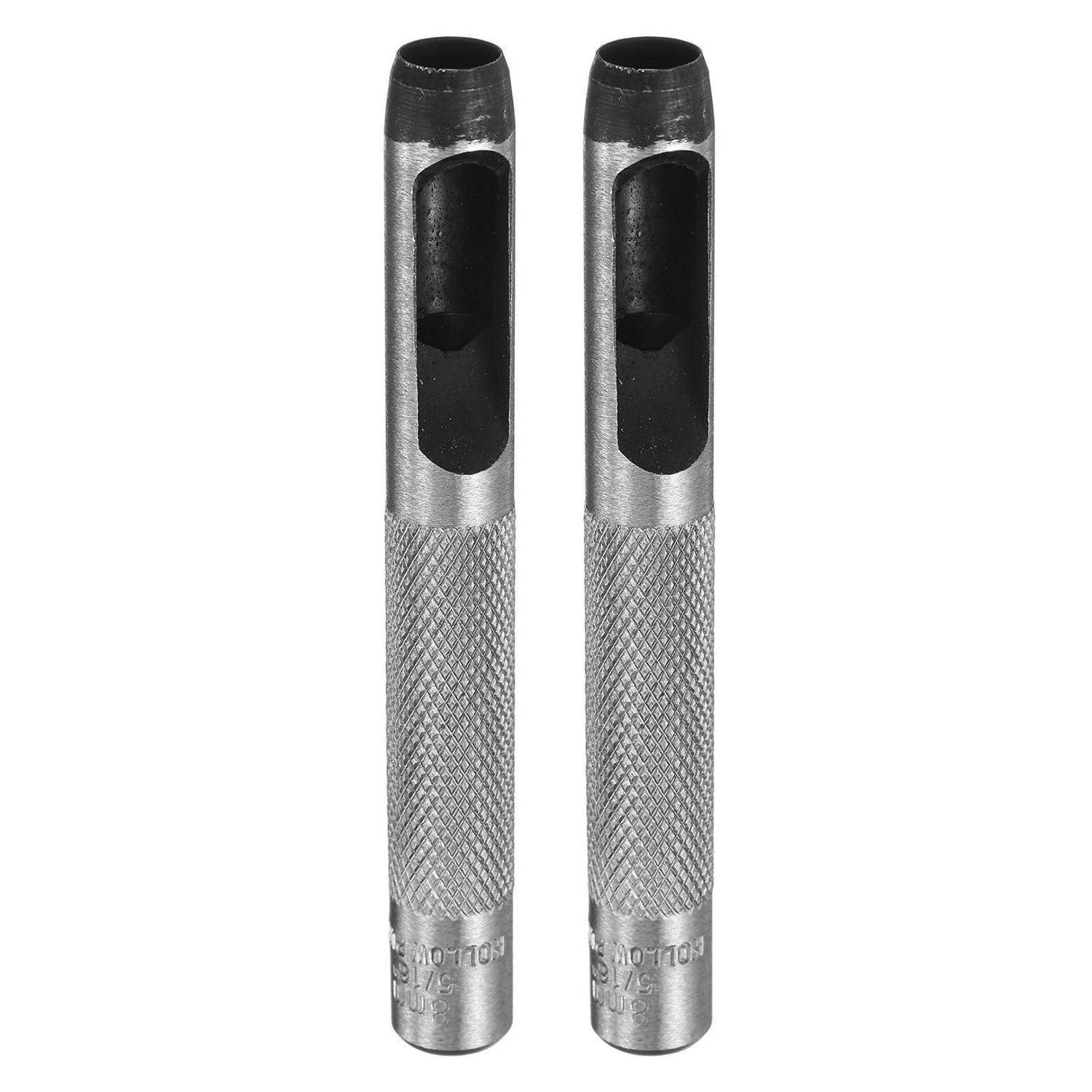 Zwei silberne Metalllocher mit strukturierten Griffen, nebeneinander auf einem einfachen weißen Hintergrund dargestellt.