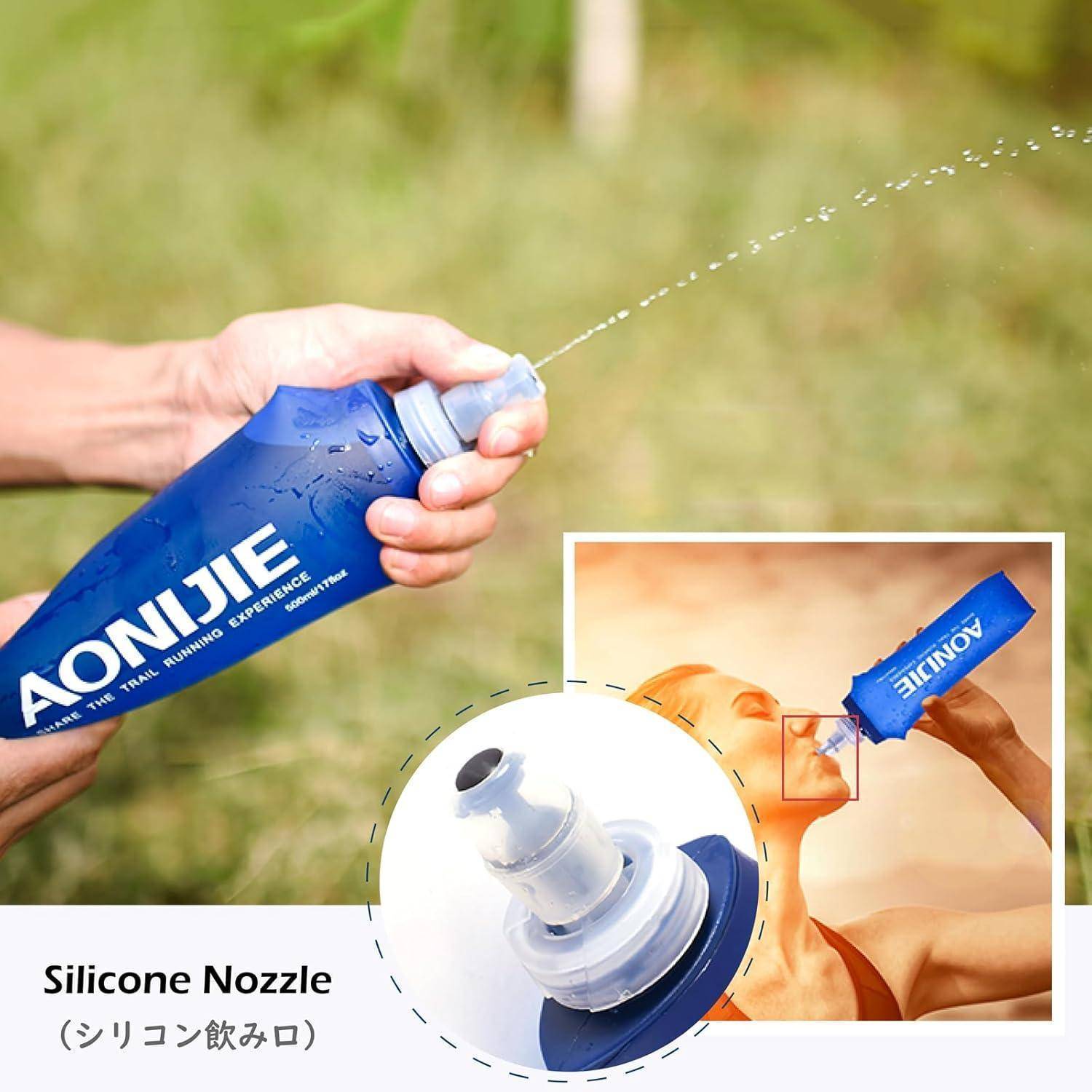 Blaue AONIJIE-Wasserflasche mit Silikonduese, die Wasser versprüht, mit eingefügten Nahaufnahmen, die das Trinkmundstück und die Flaschennutzung hervorheben.