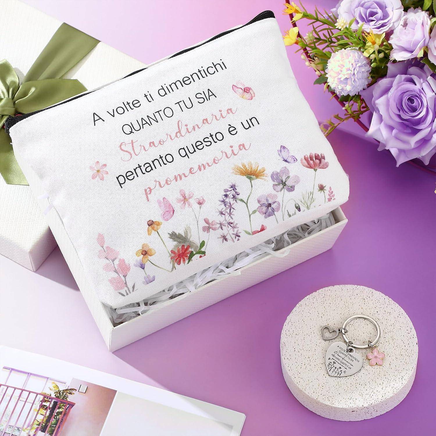Geschenkbox mit einem Blumenkissen mit der Aufschrift 