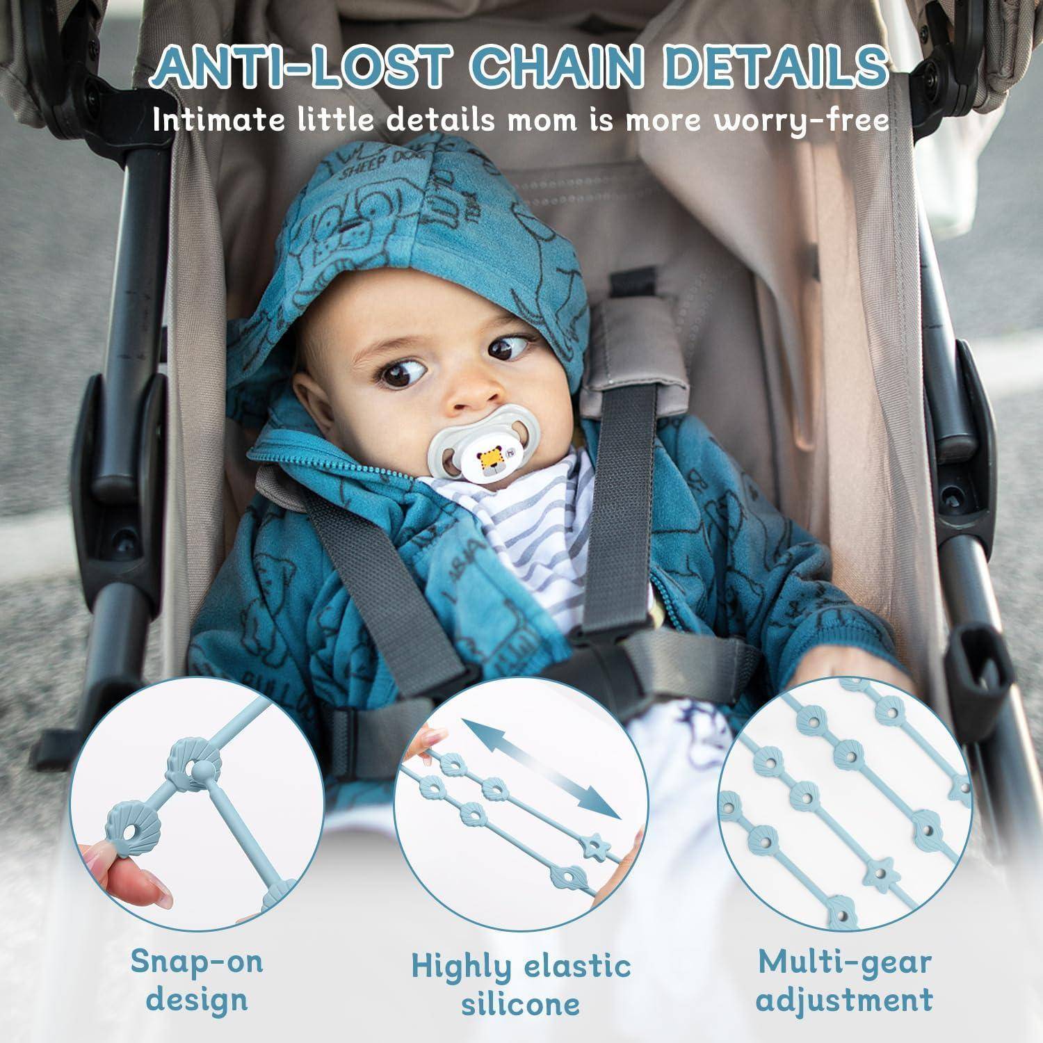 Baby im Kinderwagen mit Schnuller und Kapuzenjacke; Anzeige hebt "ANTI-VERLUST-KETTEN-DETAILS"" hervor und zeigt Schnappverschluss-Design, elastisches Silikon und Multi-Gang-Verstellung.