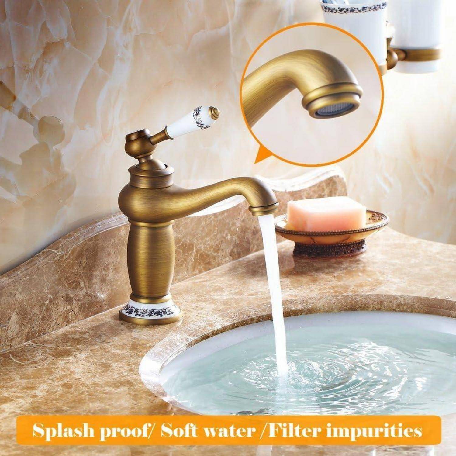 Bronzearmatur für das Badezimmer mit Wasser, das in ein Waschbecken fließt, mit einer Nahaufnahme des Auslaufs und Text, der lautet „Spritzwassergeschützt / Weiches Wasser / Filtert Verunreinigungen
