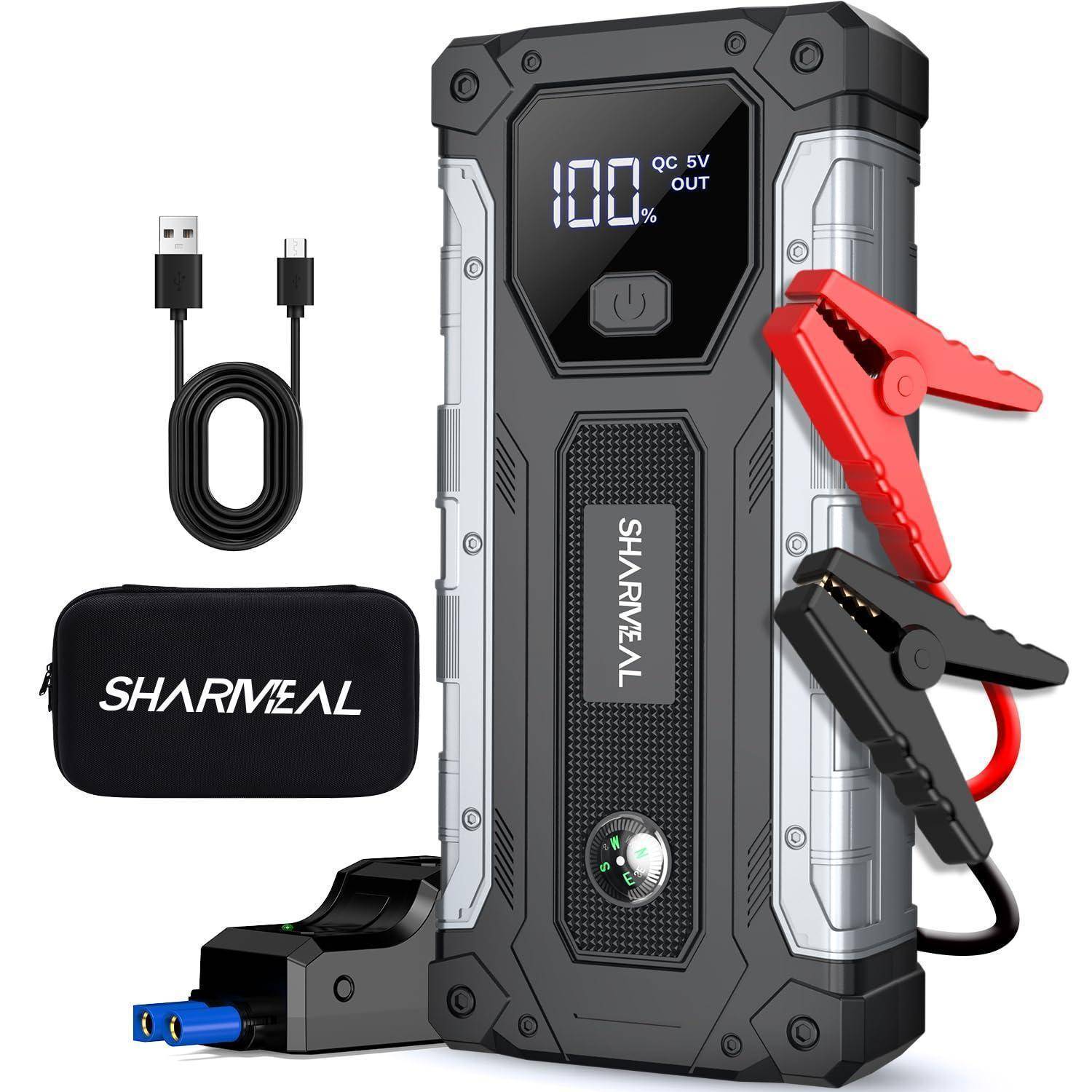 Tragbarer SHARMEAL Starthilfegerät mit digitaler Batterienanzeige, USB-Kabel, Transporttasche und roten/schwarzen Überbrückungskabeln