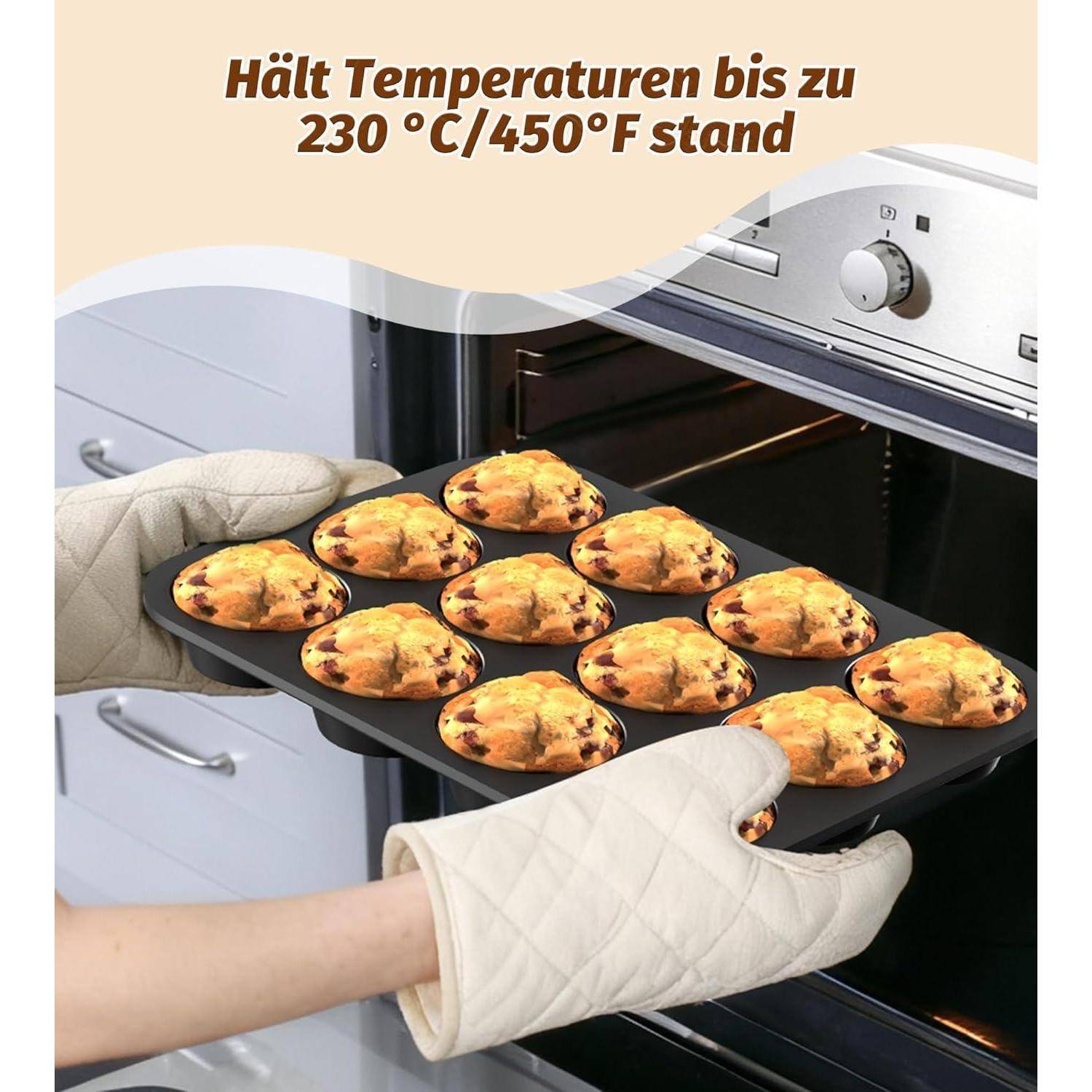 Ofenhandschuhe halten ein Muffinblech mit gebackenen Muffins, das in einen Ofen geht; der Text besagt „Hält Temperaturen bis zu 230 °C/450°F stand