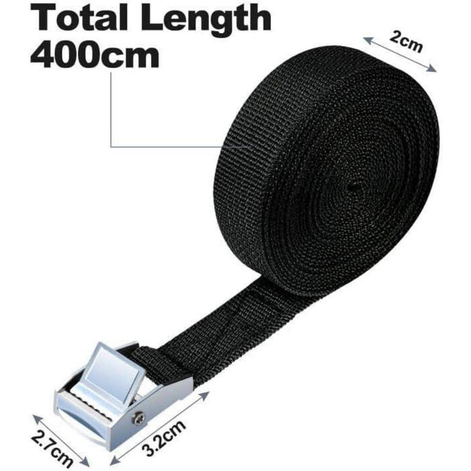 Schwarzes Aufrollband mit Metallschnalle, beschriftet Gesamtlänge 400cm; die Rolle ist 2cm breit, die Schnalle misst 2,7cm x 3,2cm.