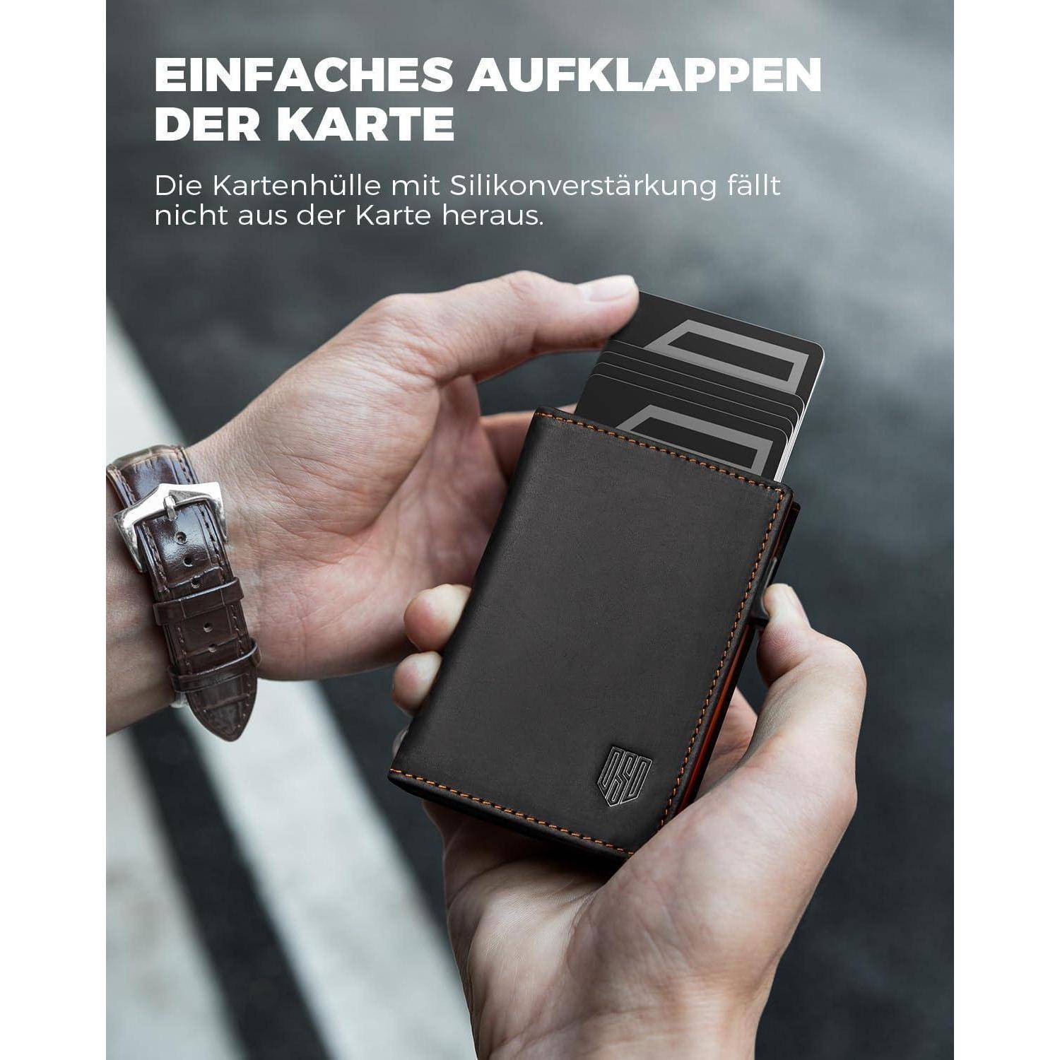 # Hände halten ein schlankes Kartenhalter-Portemonnaie mit mehreren Karten, die herausgleiten; deutscher Text sagt „Leichte Kartenöffnung" und dass eine Silikonverstärkung verhindert, dass die Karte herausfällt.