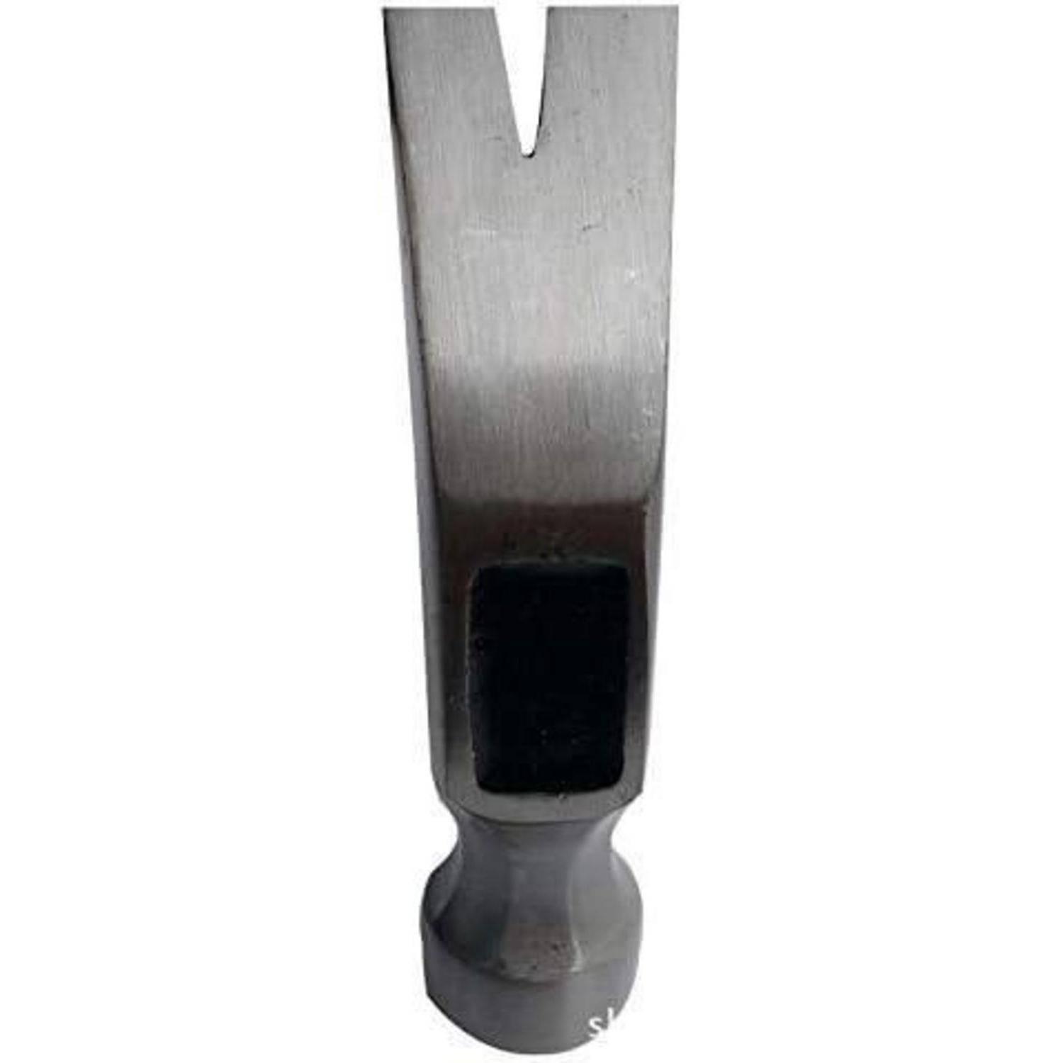 Nahaufnahme eines Metallwerkzeugkopfs mit einer V-förmigen Kerbe oben und einem abgerundeten Schlagende unten.