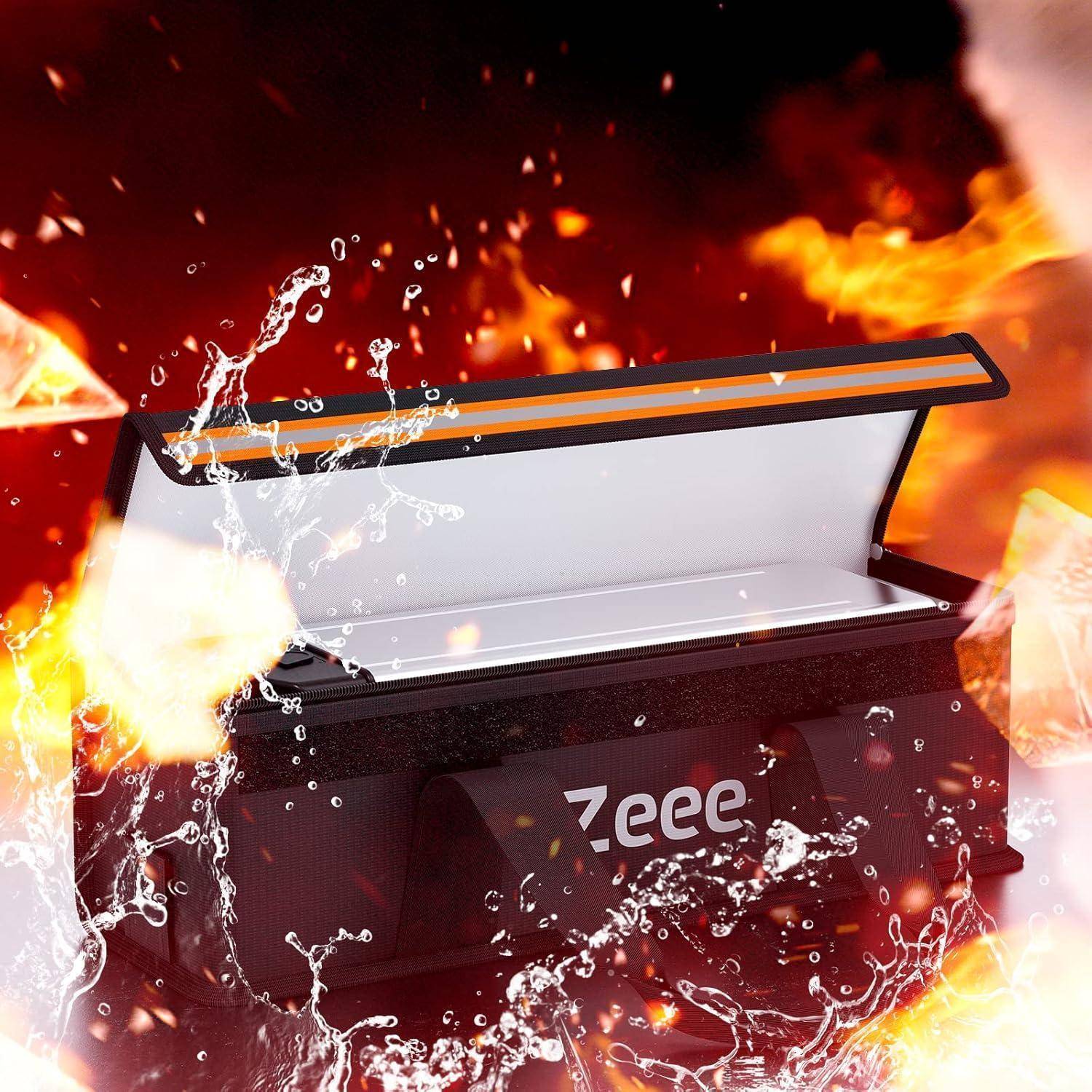 Eine schwarze Zeee feuerfeste Dokumentenbox mit geöffnetem Deckel, umgeben von Flammen und Wasserspritzern, die Feuer- und Wasserbeständigkeit zeigt.