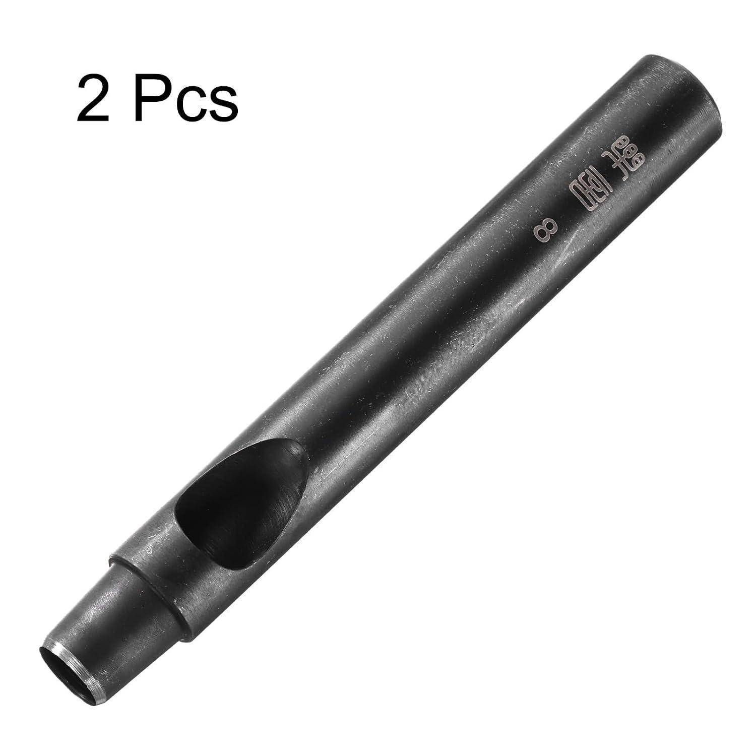 Schwarzes Metall-Hohlstanzwerkzeug mit der Bezeichnung "2 Stück"", diagonal auf weißem Hintergrund dargestellt.