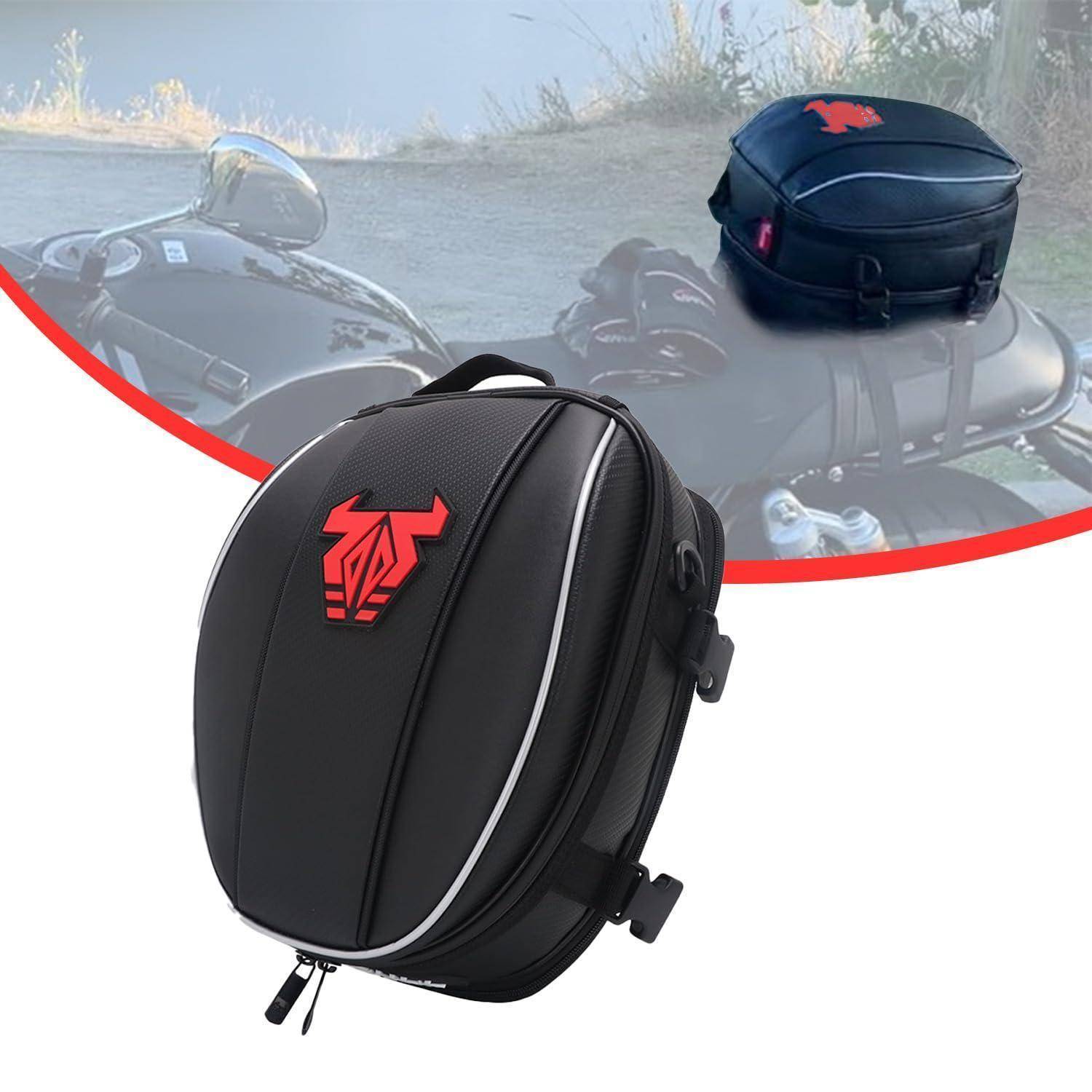 Schwarze ovale Motorrad-Tankentasche mit rotem Logo, gezeigt montiert auf einem Motorrad im Hintergrund und als Produktnahaufnahme.