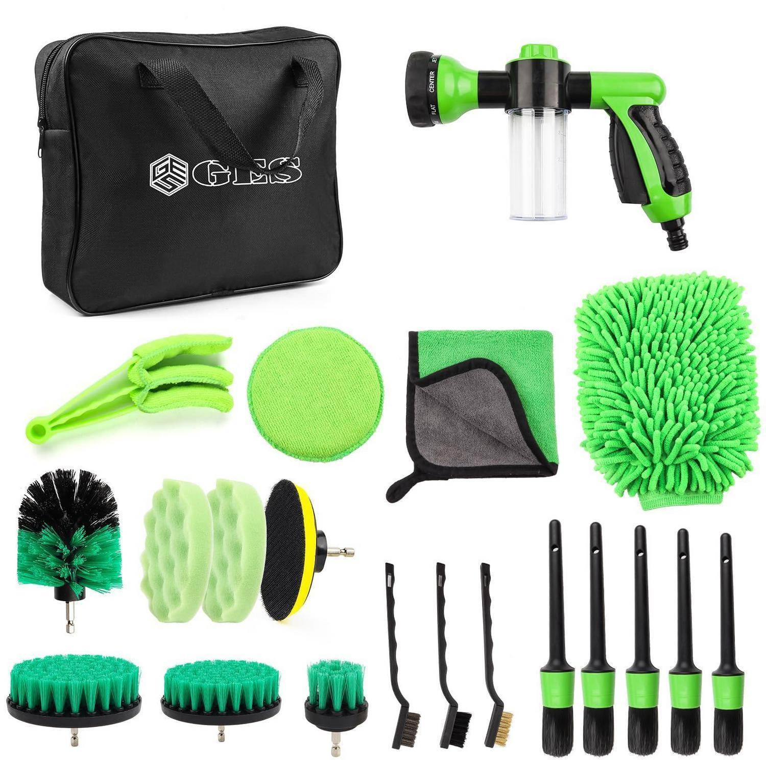 Autopolitur-Set mit Aufbewahrungstasche, Sprühpistole, Mikrofasertücher, Schrubbhandschuh, Felgenbürste, Polierpads und assortierte Bürsten.