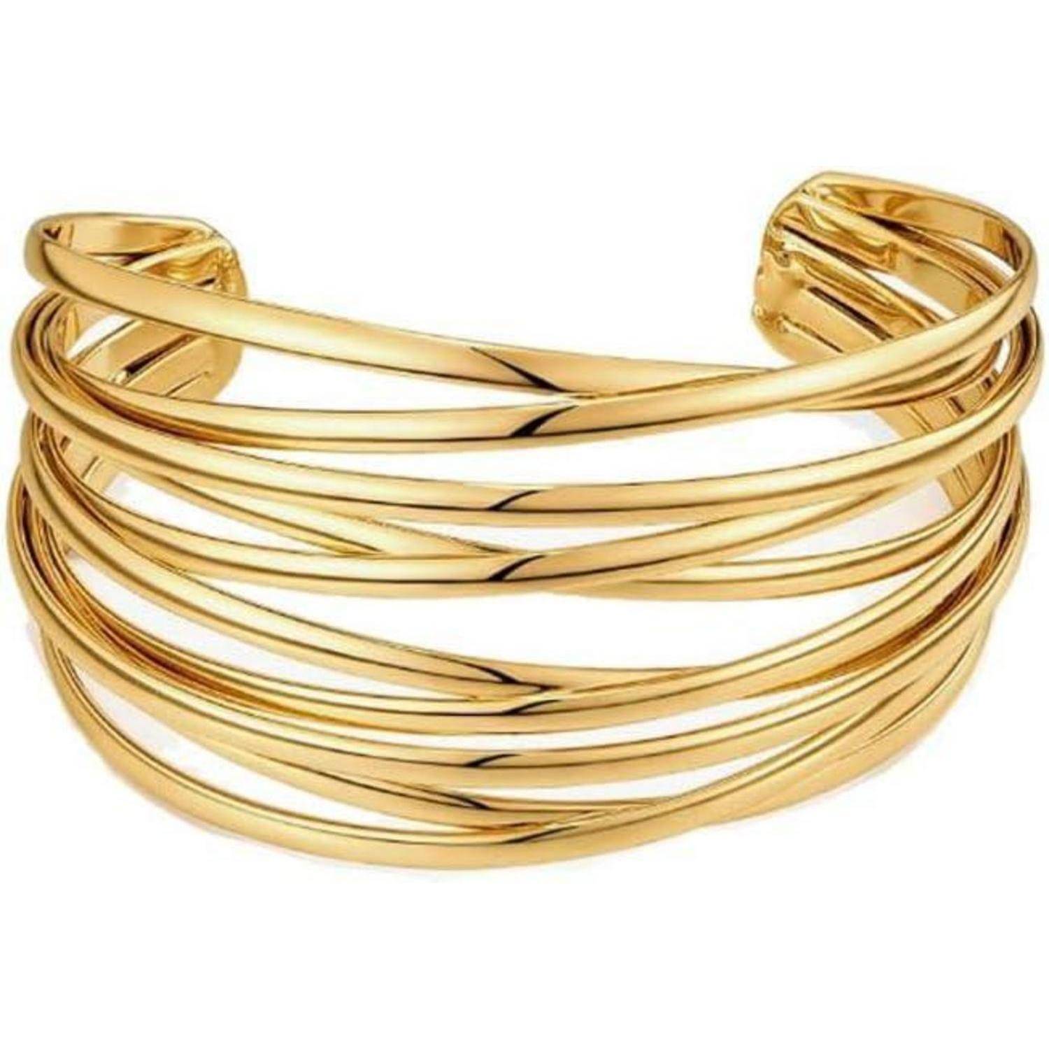 Goldenes Mehrband-Manschettenarmband mit verflochtenen offenen Enden auf weißem Hintergrund.