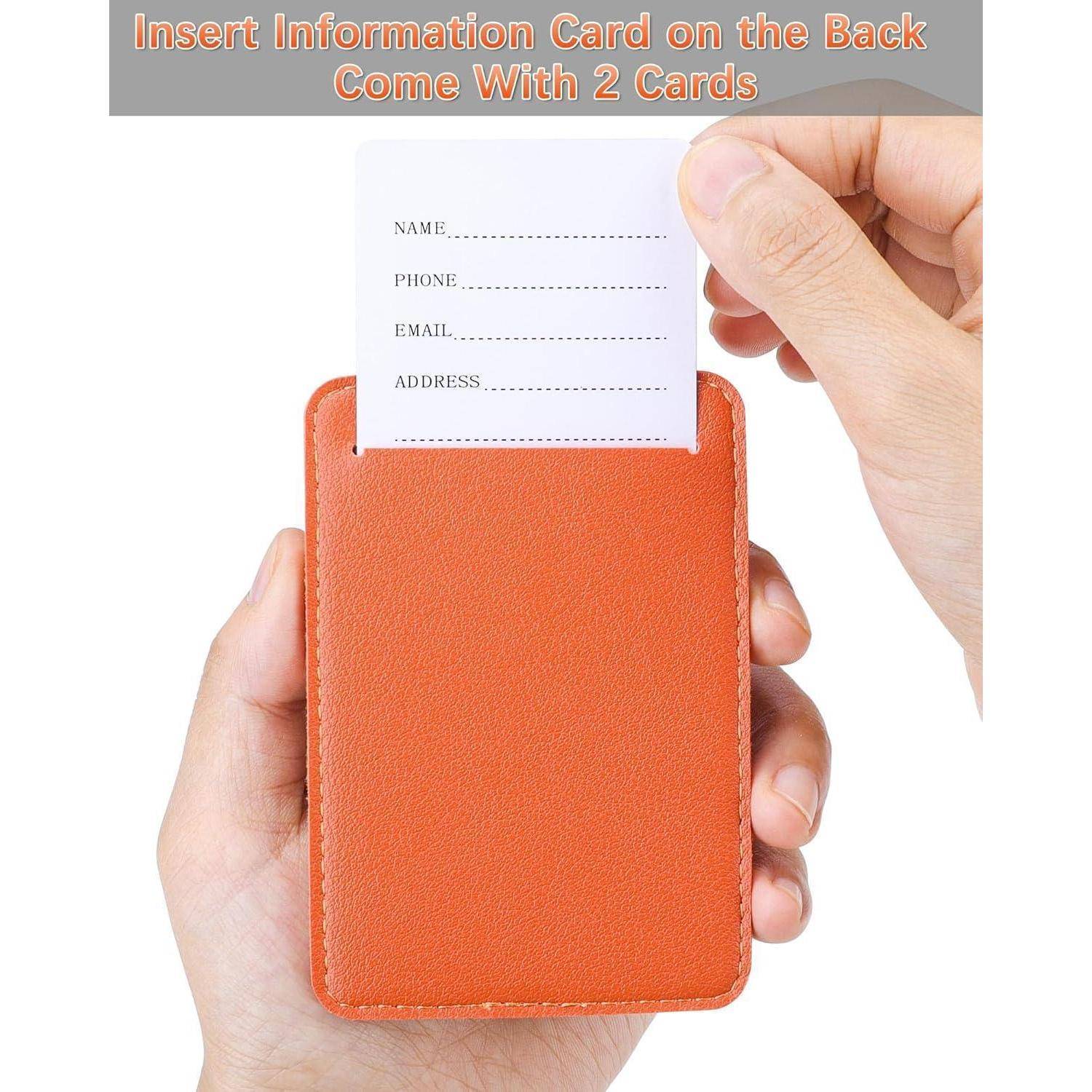 Hände führen eine Informationskarte in die Rückentasche eines orangefarbenen Kartenhalters ein; Text besagt "Informationskarte auf der Rückseite einführen, wird mit 2 Karten geliefert"".