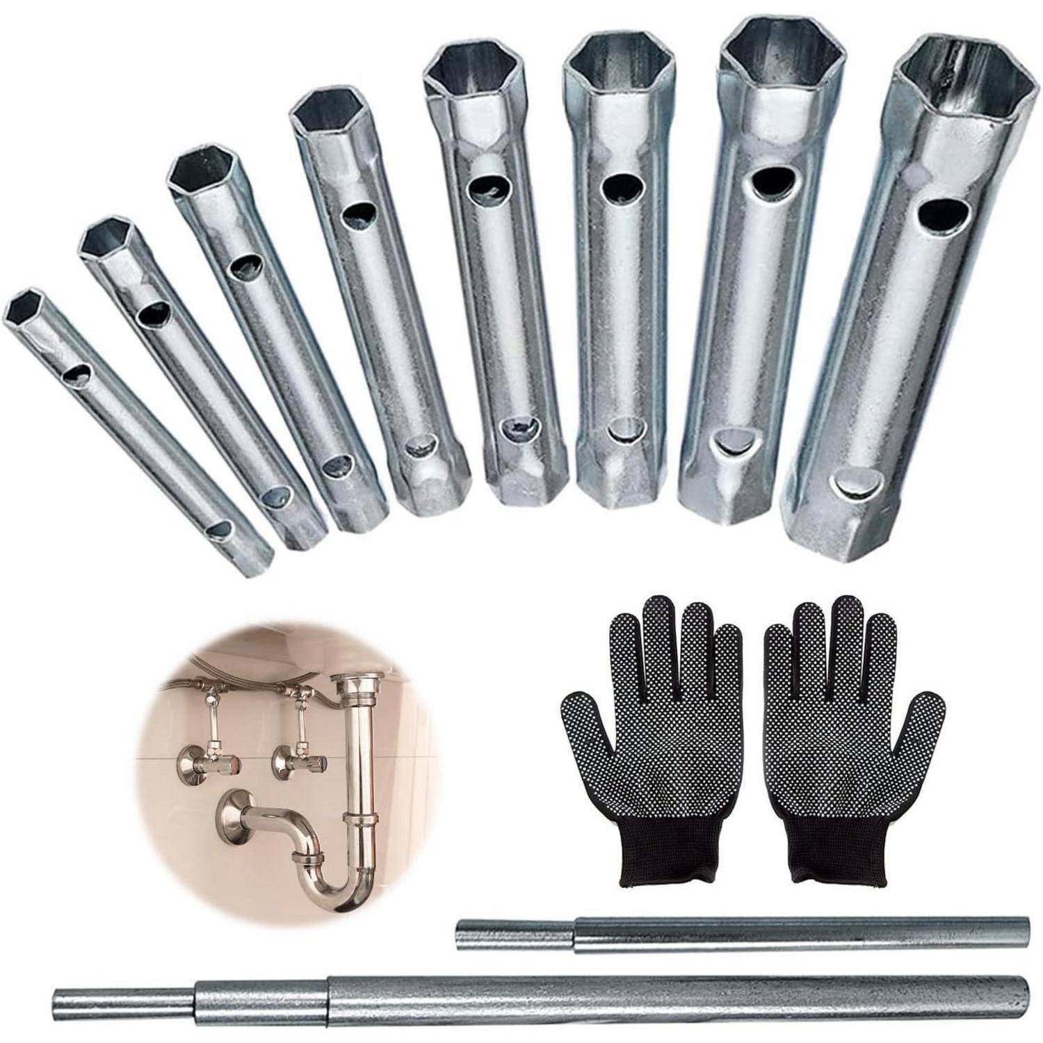 Satz aus Metallkopfnussschlüsseln mit zwei Handschuhen und zwei Verlängerungsstangen, plus eine kleine Einfügung zeigt Sanitärinstallation unter einem Spülbecken.