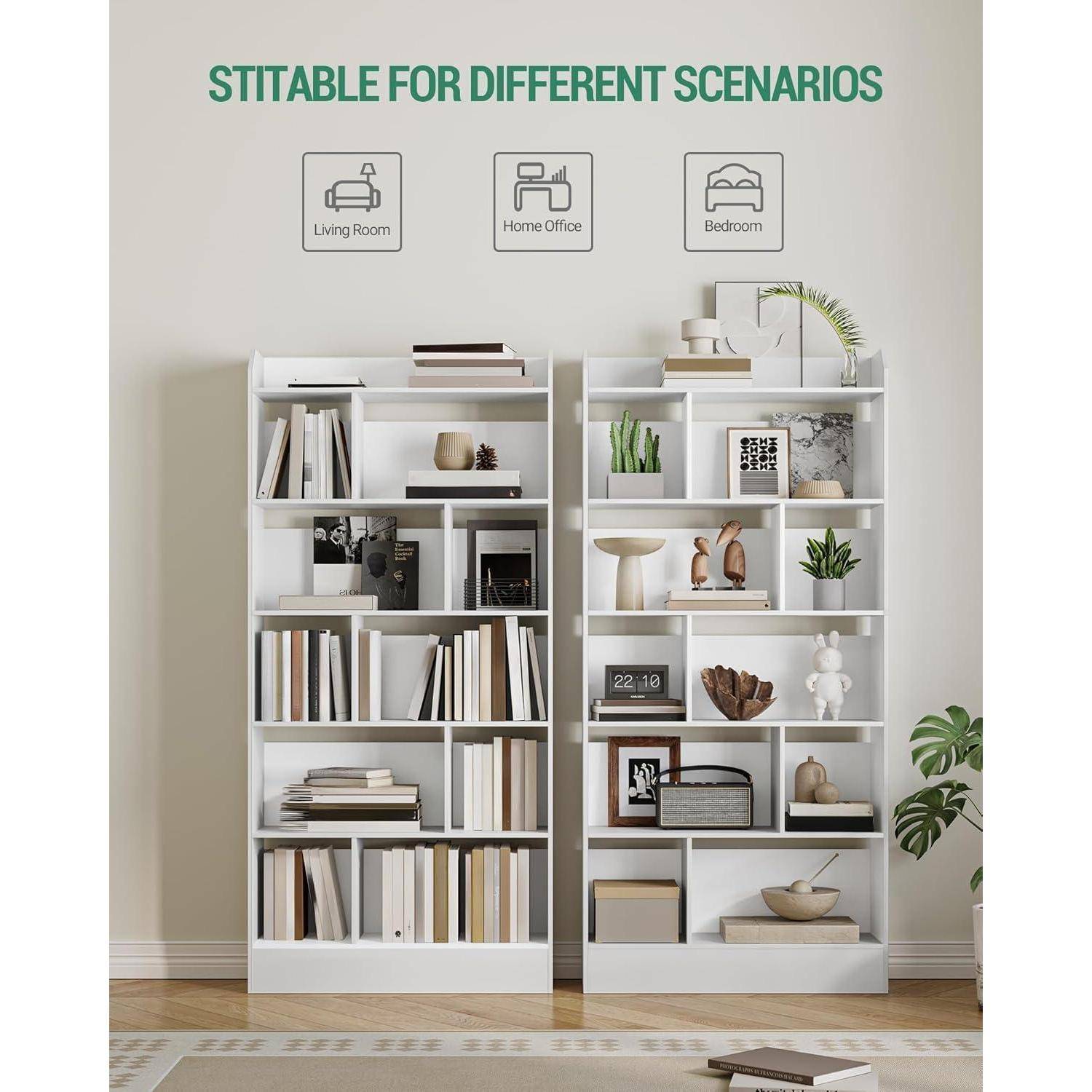 Zwei weiße Regalsysteme, die für verschiedene Szenarien gestaltet sind, mit Symbolen, die oben als „Wohnzimmer", „Homeoffice"" und „Schlafzimmer"" gekennzeichnet sind.