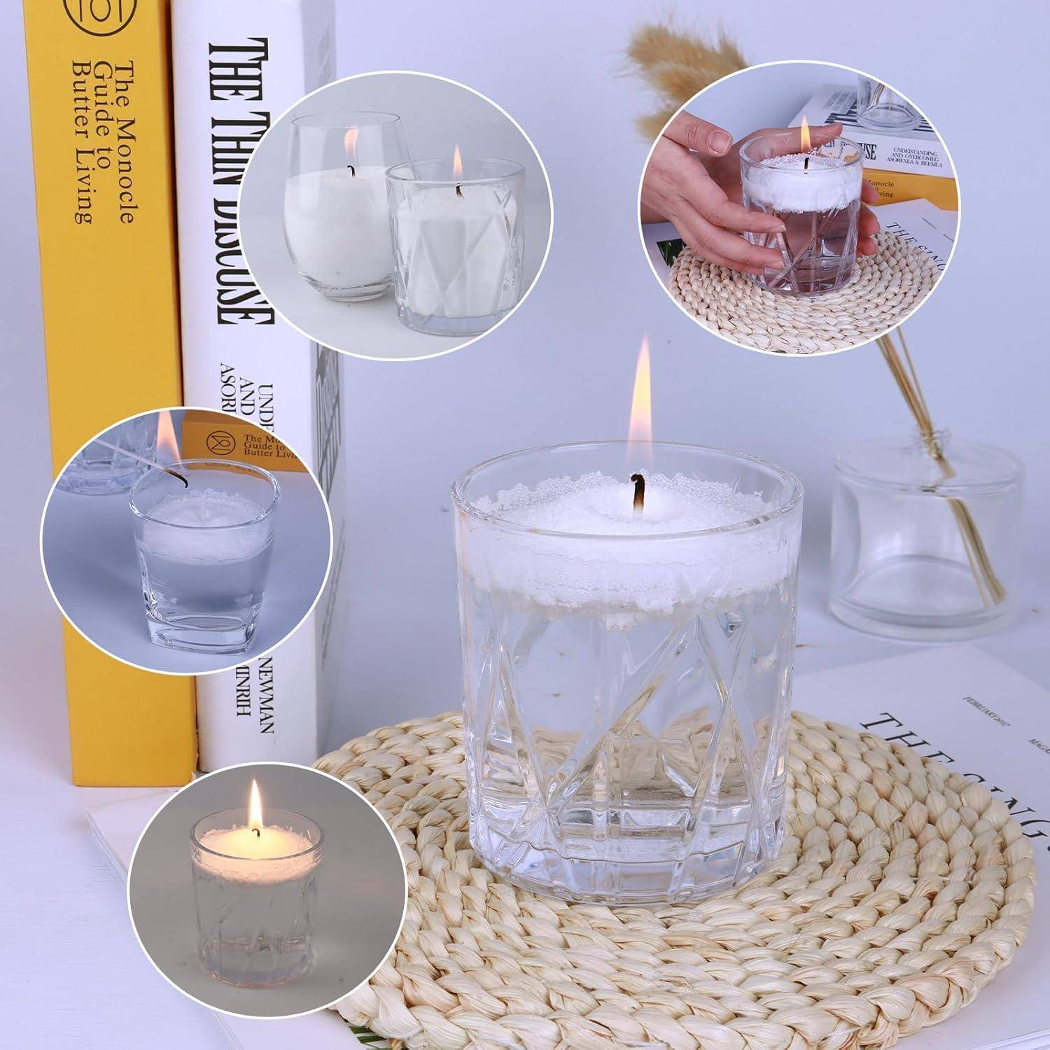 Klare Glaskerze in einem facettierten Tumbler, abgebildet angezündet auf einer geflochtenen Matte mit eingefügten Nahaufnahmen der Kerze im Gebrauch und unangezündet.