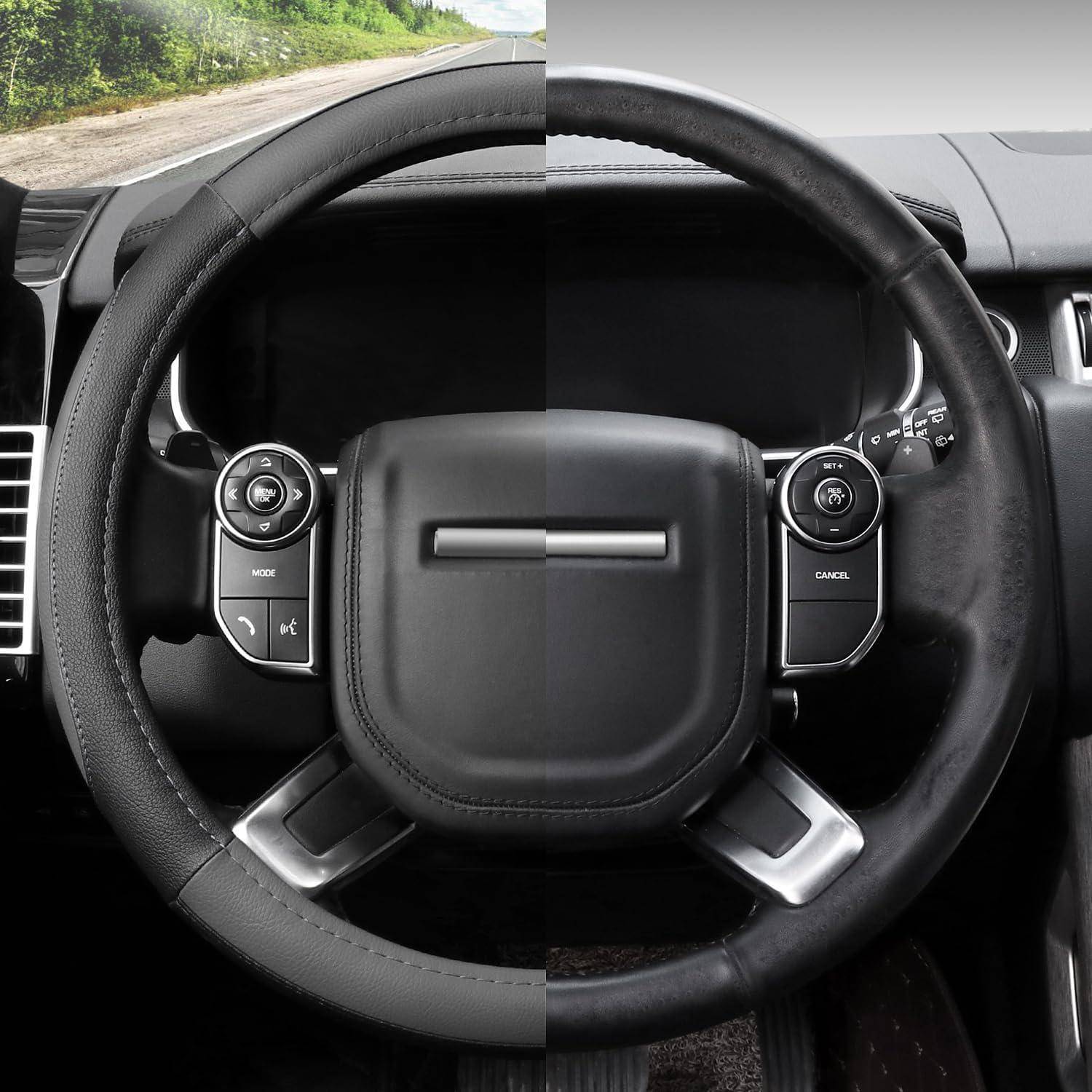 Autolenkrad mit integrierten Steuertasten, aus dem Fahrersitz inside eines Fahrzeugs gesehen.