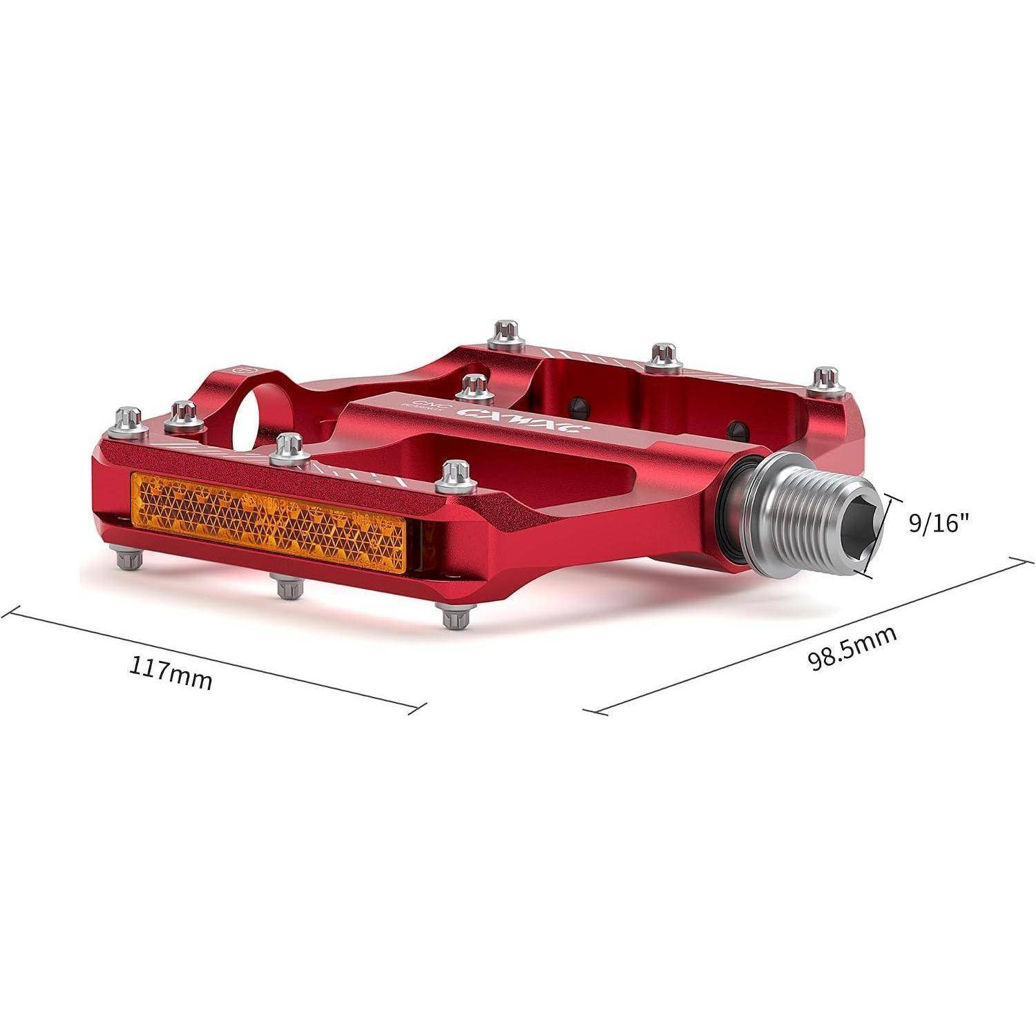 Rotes Fahrradpedal in Rot dargestellt mit Reflektor und Gewinde-Achse, mit der Bezeichnung 117 mm lang und 98,5 mm breit, mit 9/16 Zoll Spindel.