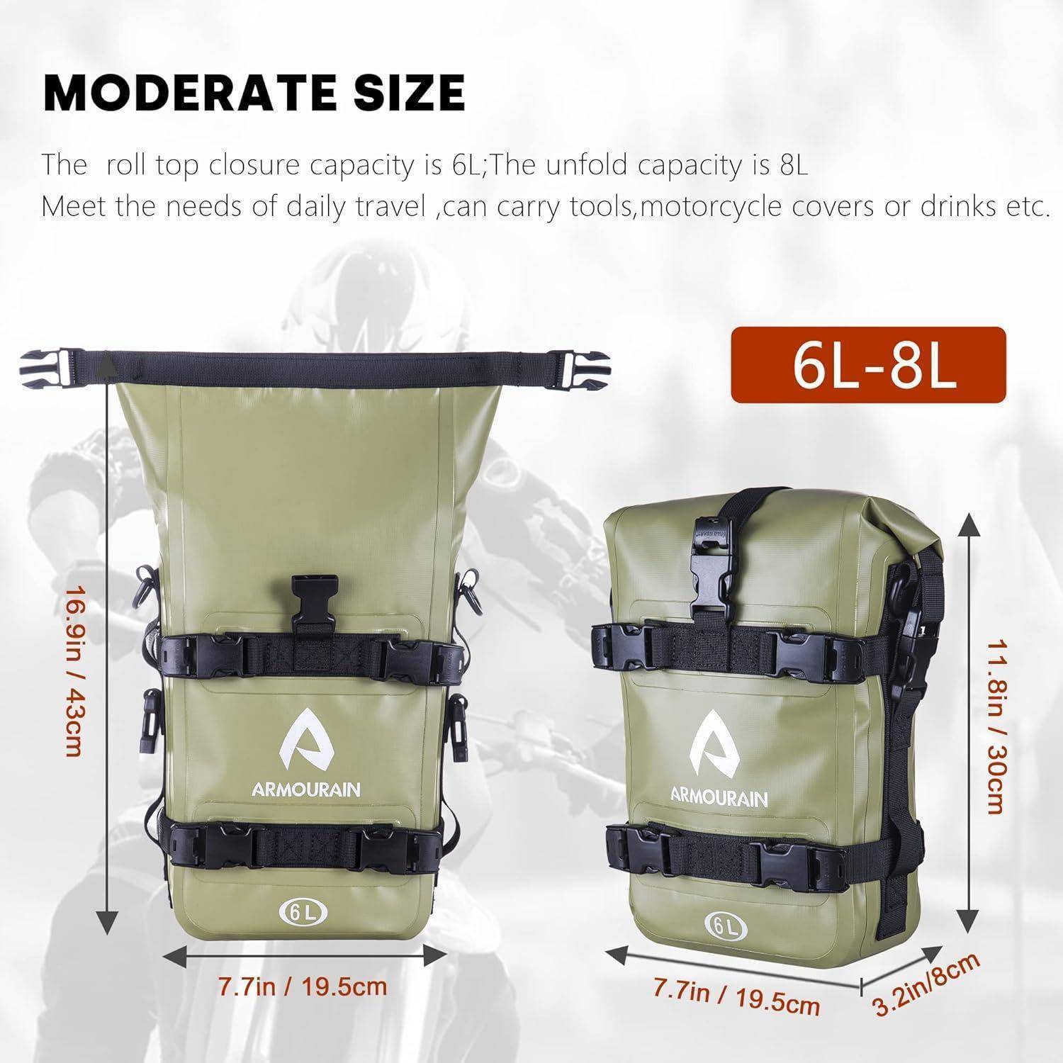 Rucksack mit Rolltop-Verschluss, gezeigt in zwei Zuständen, hervorgehobene Kapazität von 6 bis 8 Liter und Abmessungen von 16,9 x 7,7 x 3,2 Zoll; 18,1 x 7,7 x 3,2 Zoll.
