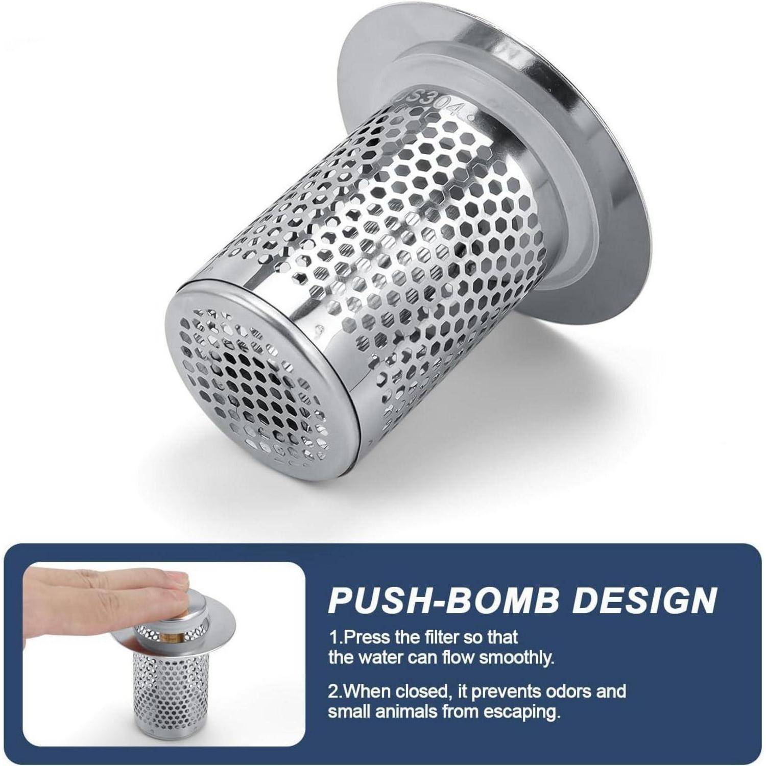 Perforierter Edelstahlablauffilter mit Druckkappe; die Einlage erläutert das „PUSH-BOMB-DESIGN", das Wasser durchfließen lässt, Gerüche und kleine Tiere blockiert.