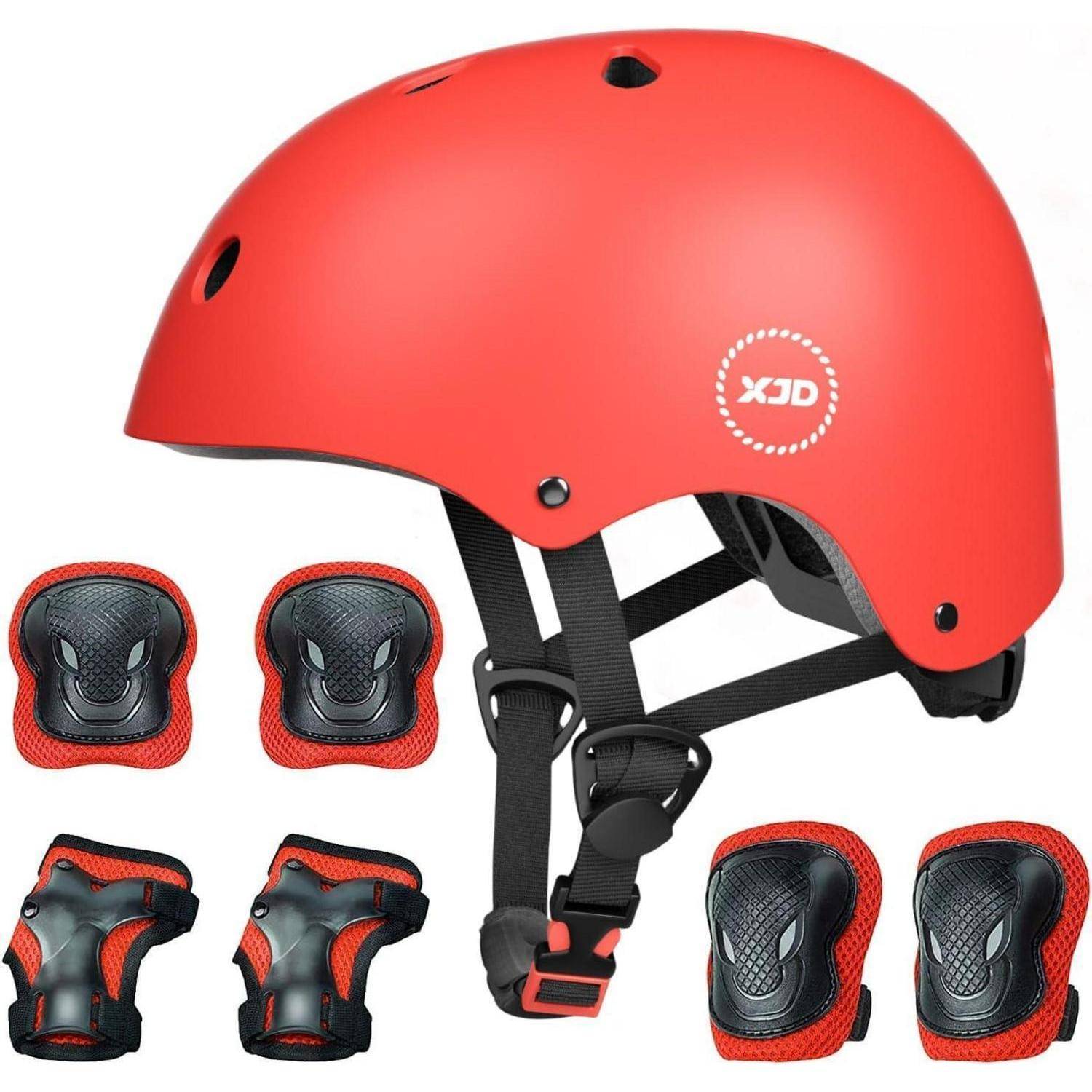 Roter Helm mit Kinnriemen und vier passenden schwarz-roten Schutzpolster, dargestellt als Skate- oder Fahrradsicherheitsset.