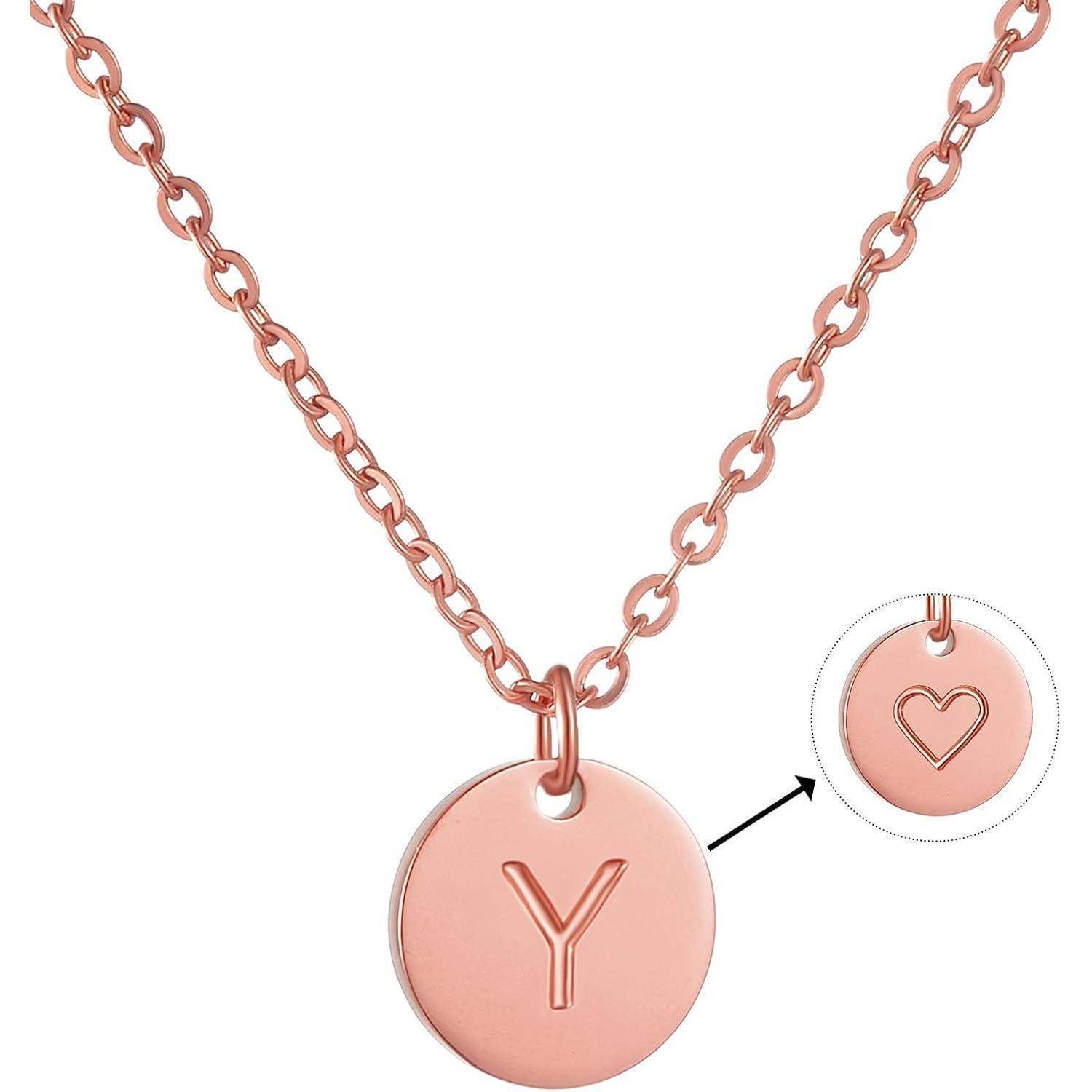 Rosé-Gold-Halskette mit rundem Anhänger, graviert mit dem Buchstaben „Y