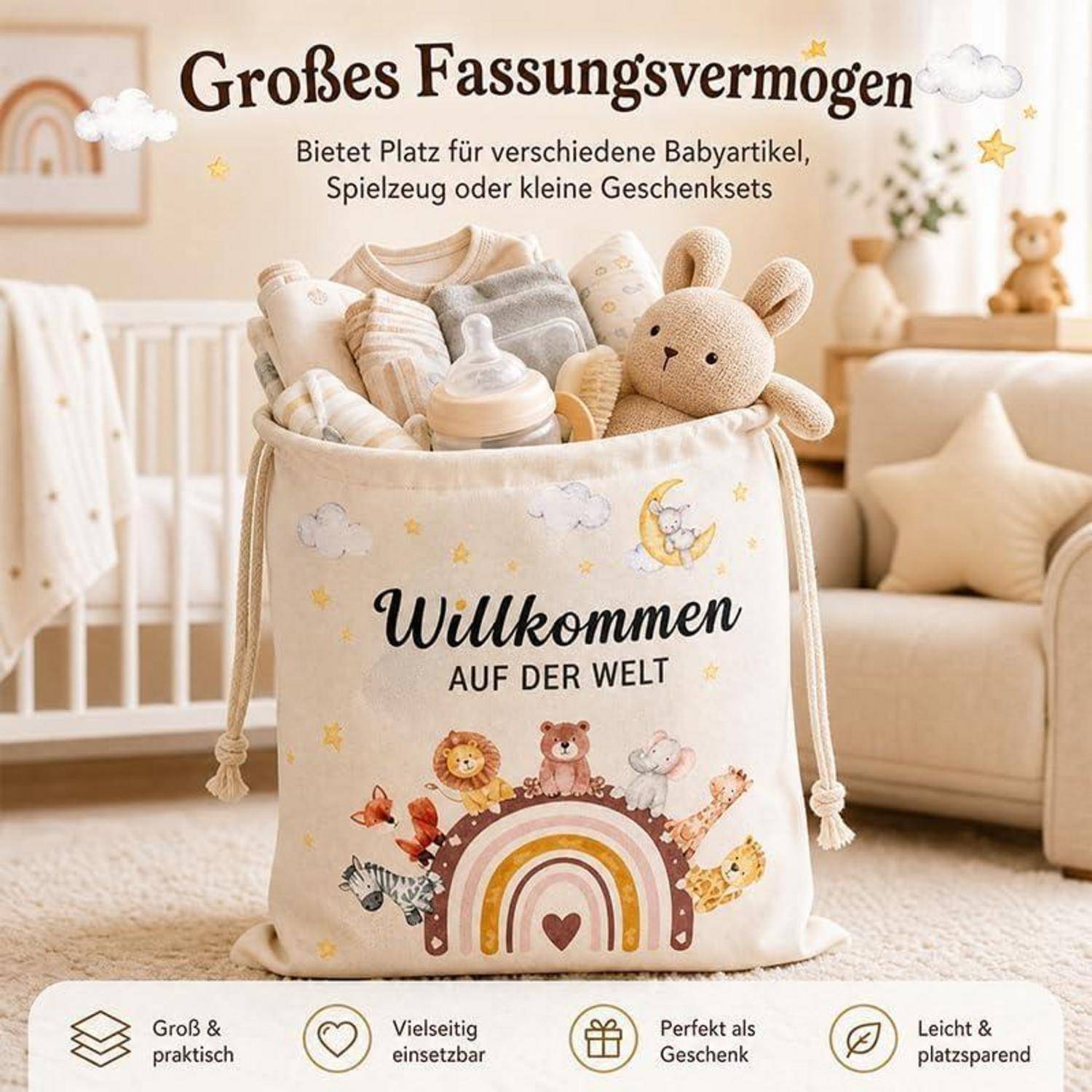 Ein cremefarbener Aufbewahrungskorb gefüllt mit Babysachen und einem Plüschhase, beschriftet mit "Willkommen auf der Welt"" und ""Großes Fassungsvermögen"", in einem Kinderzimmer dargestellt.