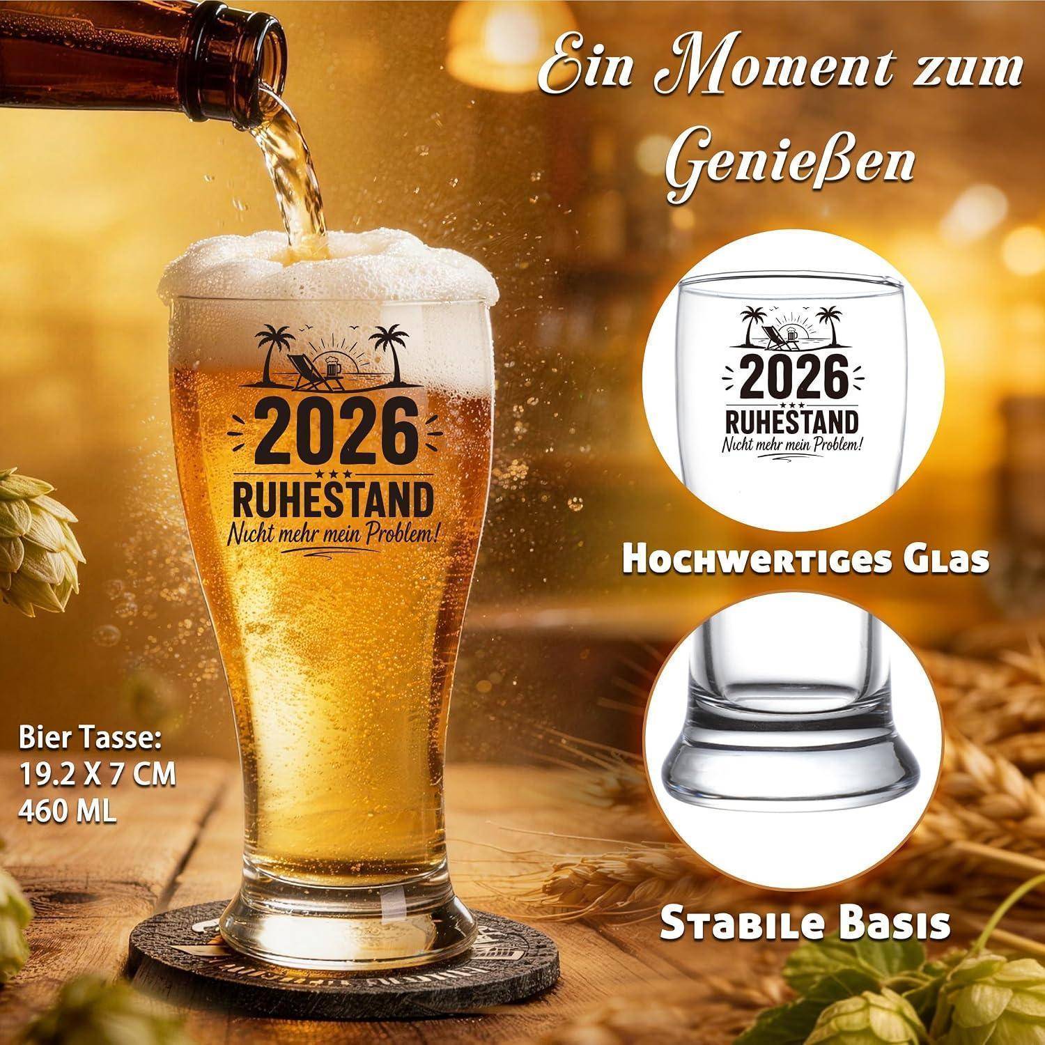Bier wird in ein maßgeschneidertes Pintglas gegossen, das mit „2026 RUHESTAND – Nicht mehr mein Problem!