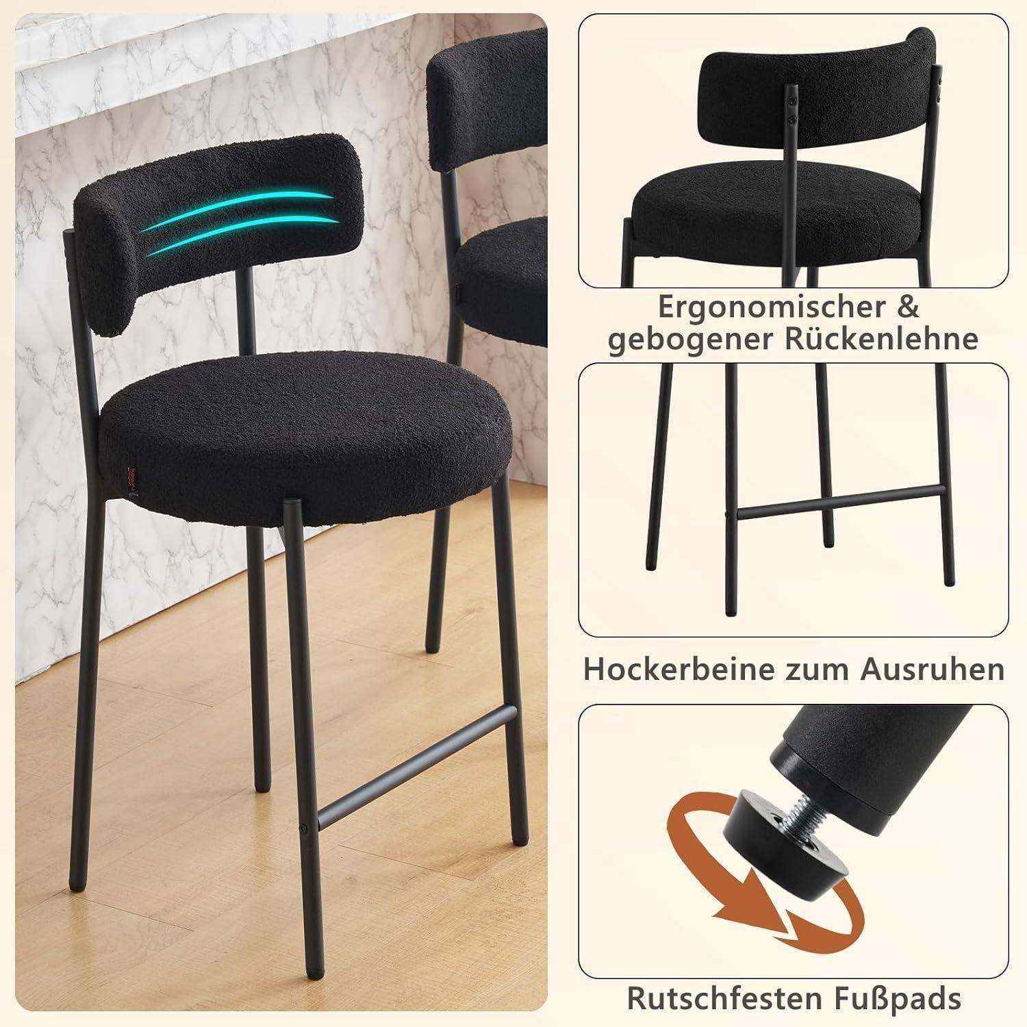 Produktbild eines schwarz gepolsterten Barhockers mit hervorgehobenem gebogenem Rückenlehne, stabilen Beinen und rutschfesten Fußpolstern; deutsche Beschriftungen vermerken ergonomische Rückenstütze und Fußstützen zum Ausruhen.