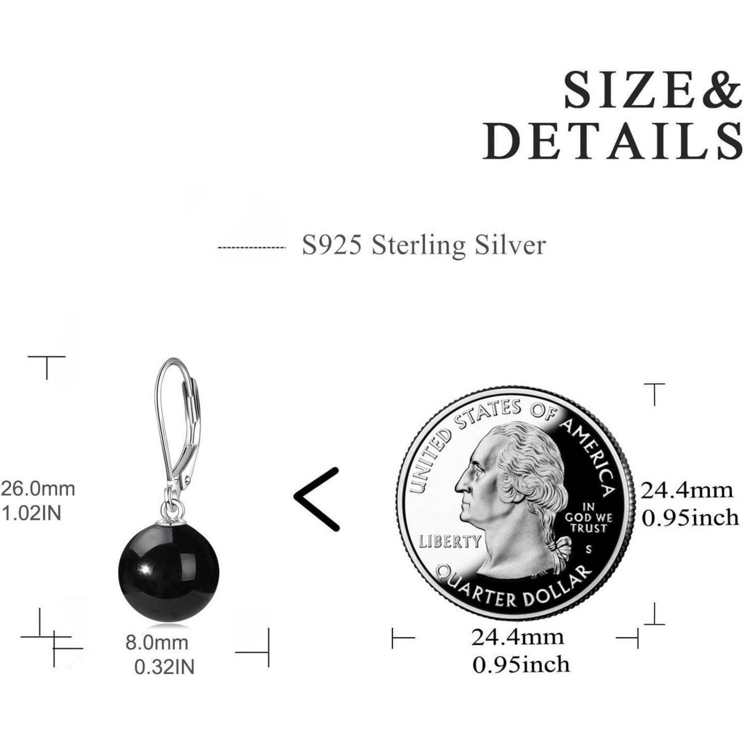 Größen- und Detailandgaben für S925-Sterlingsilber-Ohrringe: Schwarze runde Perlen-Hängeohrringe, dargestellt kleiner als ein US-Quarter, mit Abmessungen von 26,0 mm Höhe und 8,0 mm Perldurchmesser.