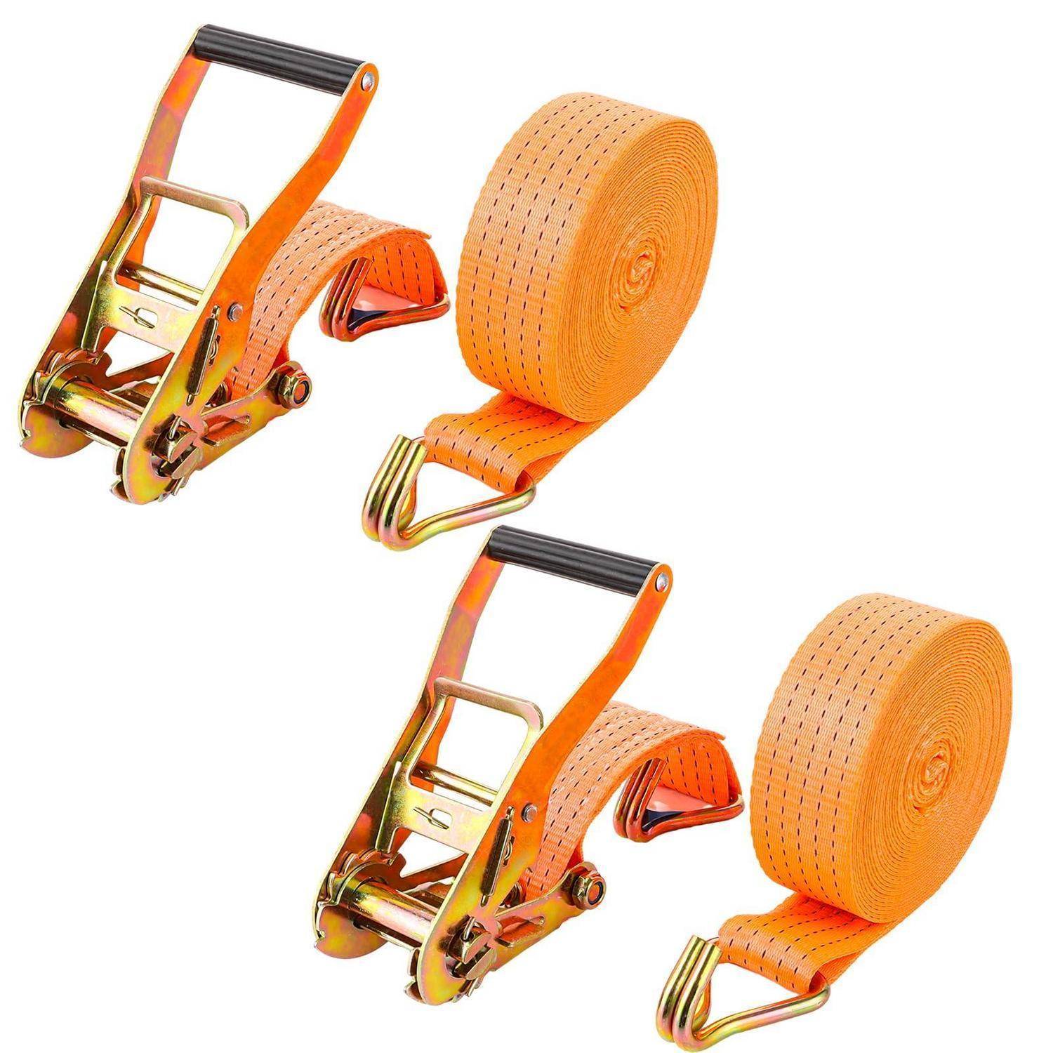 Zwei orangefarbene Ratschengurte zum Festzurren mit Metallschnallen und Haken, dargestellt als zwei separate Sätze auf weißem Hintergrund.