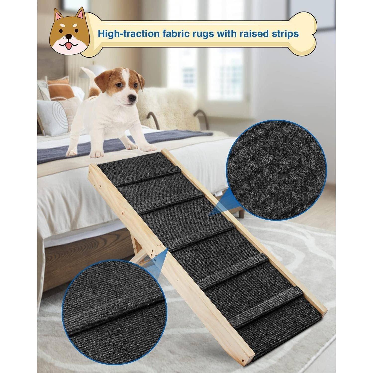 Hund, der eine kleine Holzrampe mit schwarzem erhöhtem Stoffstreifen hochklettert; Beschriftung sagt „Rutschfeste Teppiche mit erhöhten Streifen