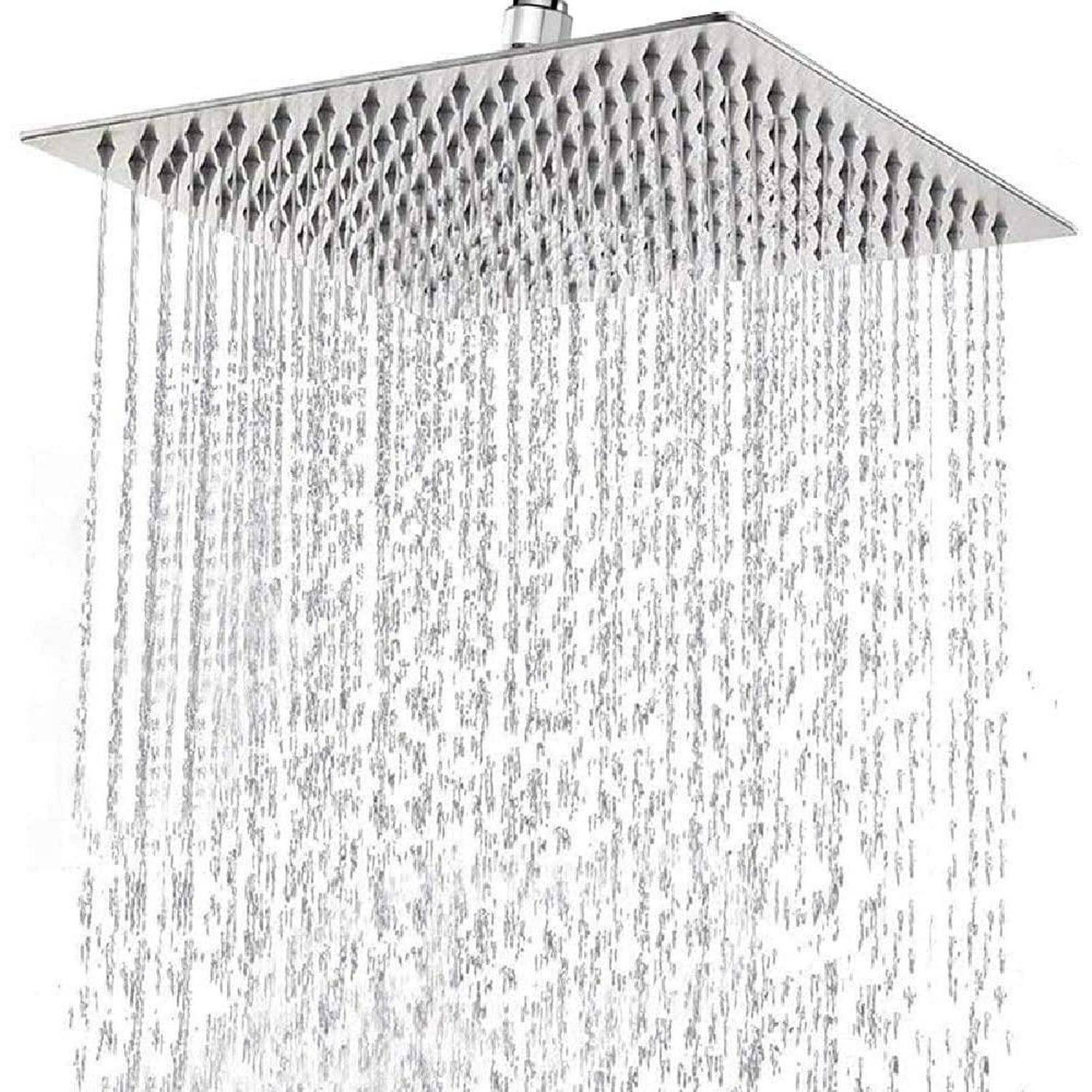 Quadratischer Regenduschkopf mit vielen feinen Wasserstrahlen