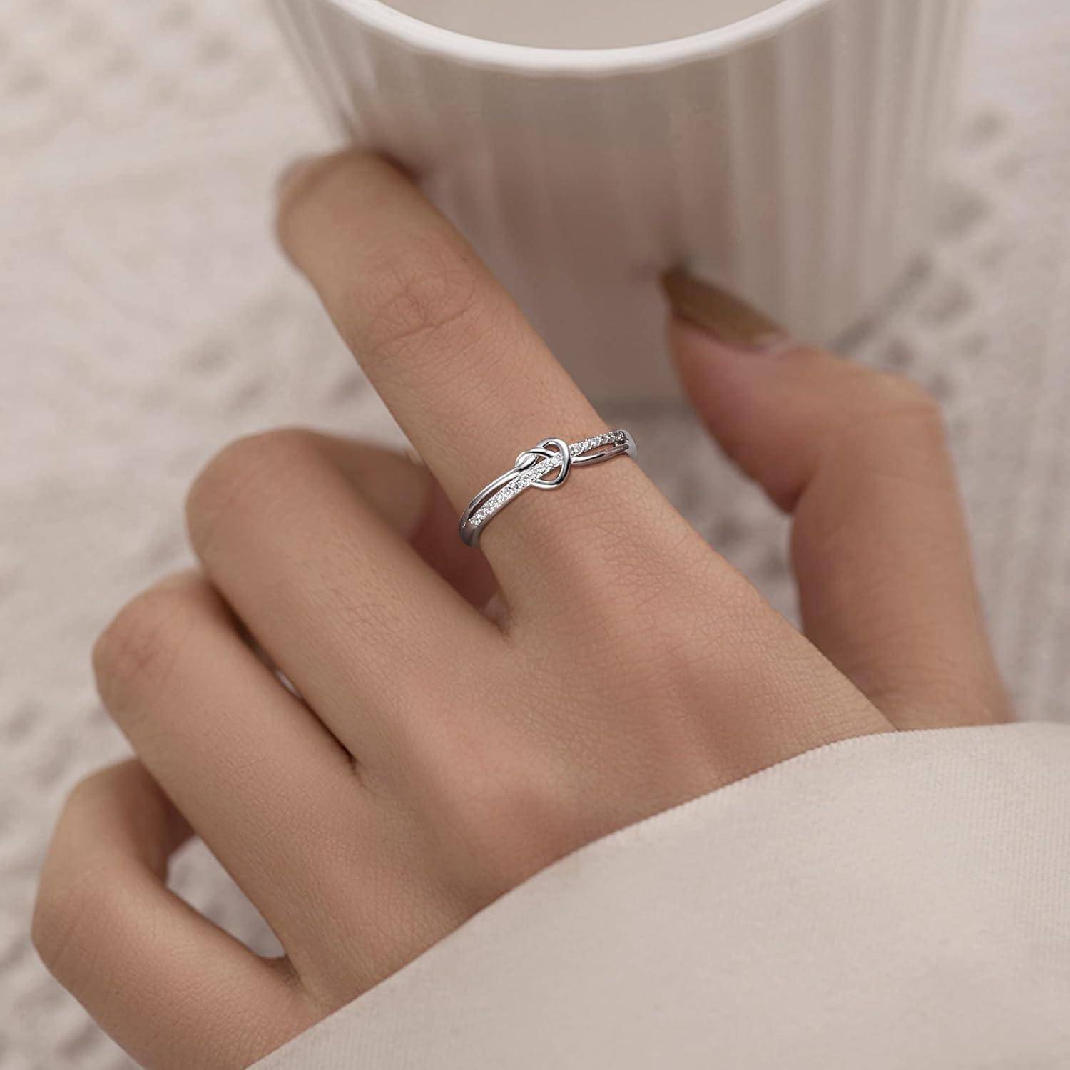 Adramata 925 Sterling Silber Ringe für Frauen, Ring Silber Damen mit Zirkonia, Einstellbarer Liebesknoten Silber Verlobungsring, 925 Sterling Silber